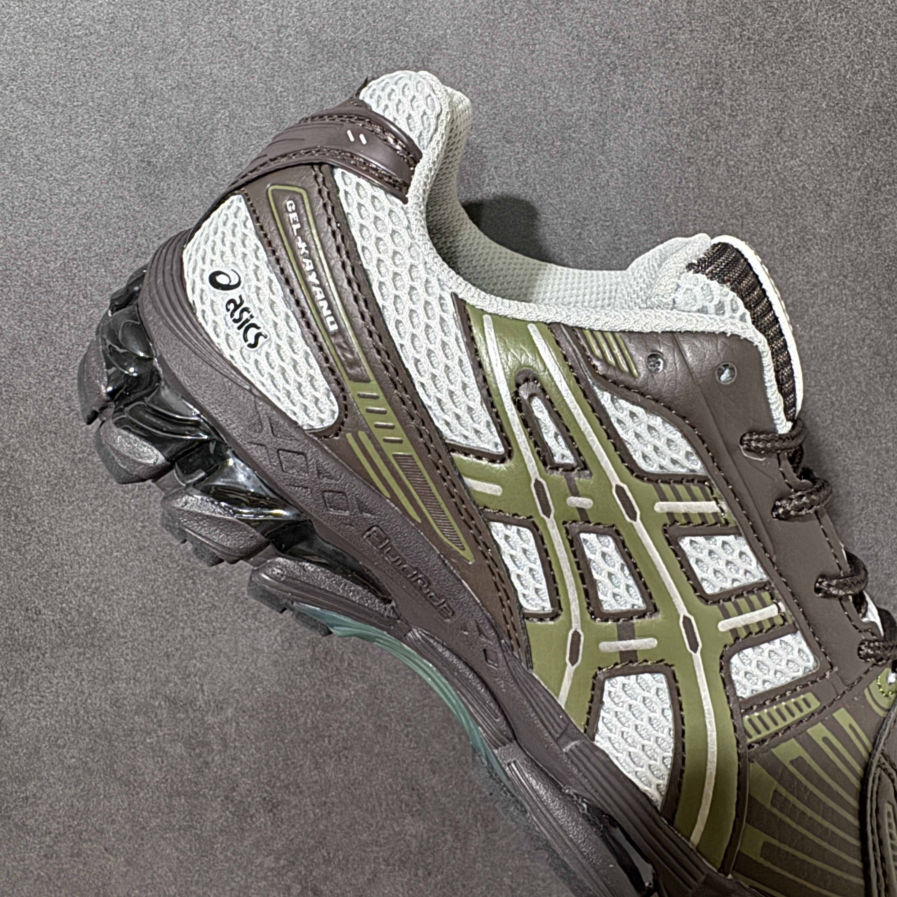 Asics Gel-Kayano 12.1