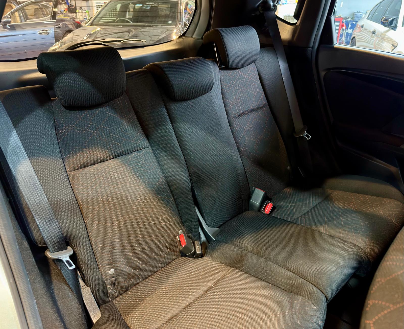 Honda FIT RS MT GK5 2013