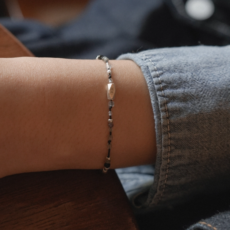 [OfOR] 2月) 내 안의 평화, line bracelet 