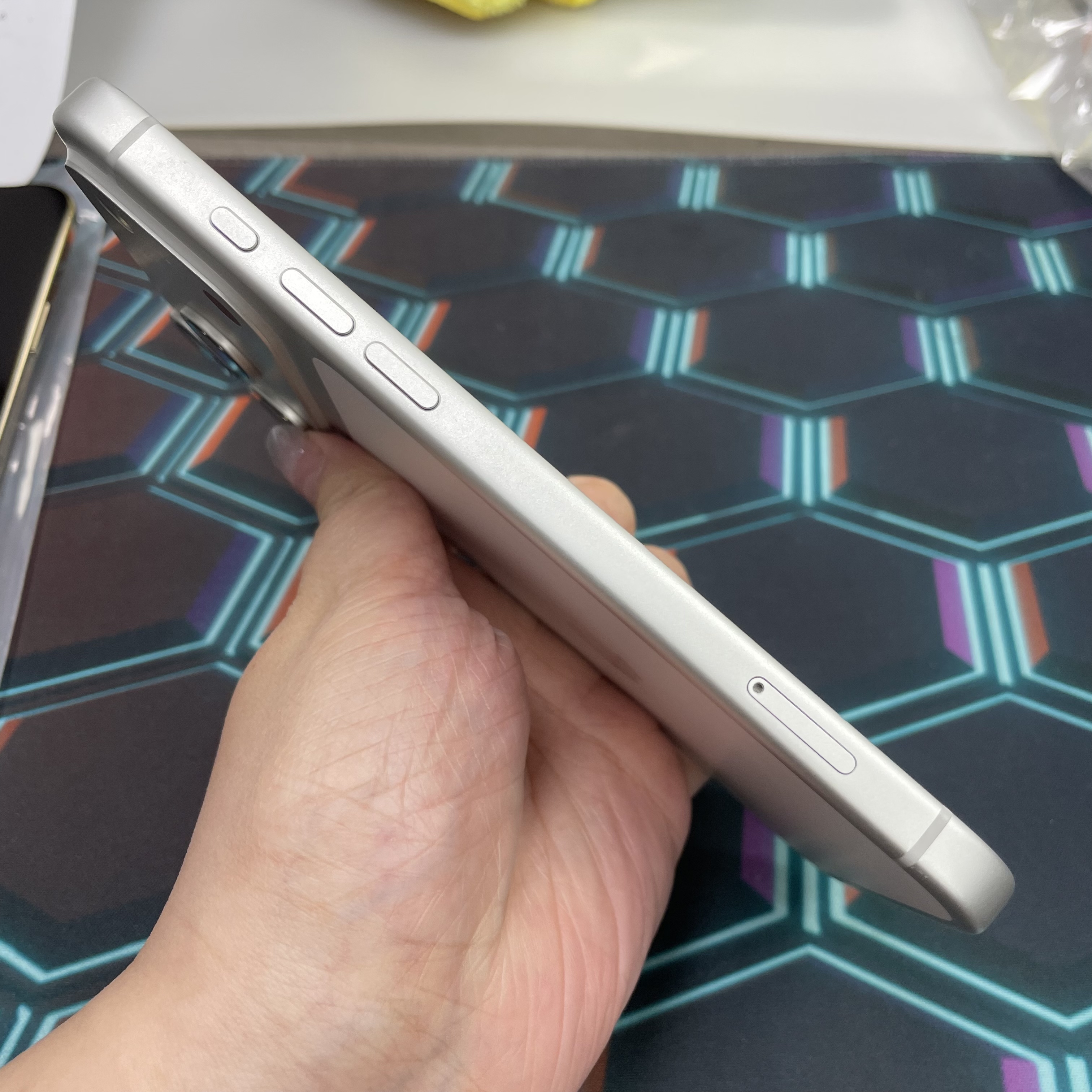 *7383 17 Pro max 勁靚機 256GB 電100 銀色 sliver