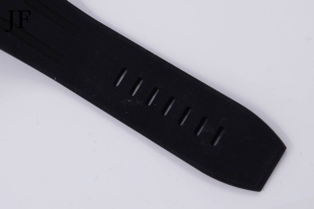 🚀精品 AP 皇家橡树离岸型 大熊猫计时码表 AP 26400 精钢表壳 陶瓷表圈 双面蓝宝石镜面 3126机芯 橡胶表带 精钢针扣 直径44mm💯