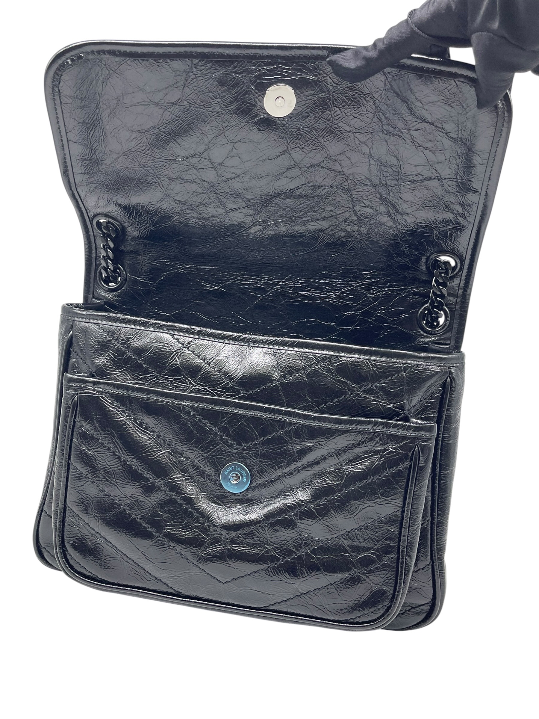 Pre-owned YSL Niki / Product Code: 070903