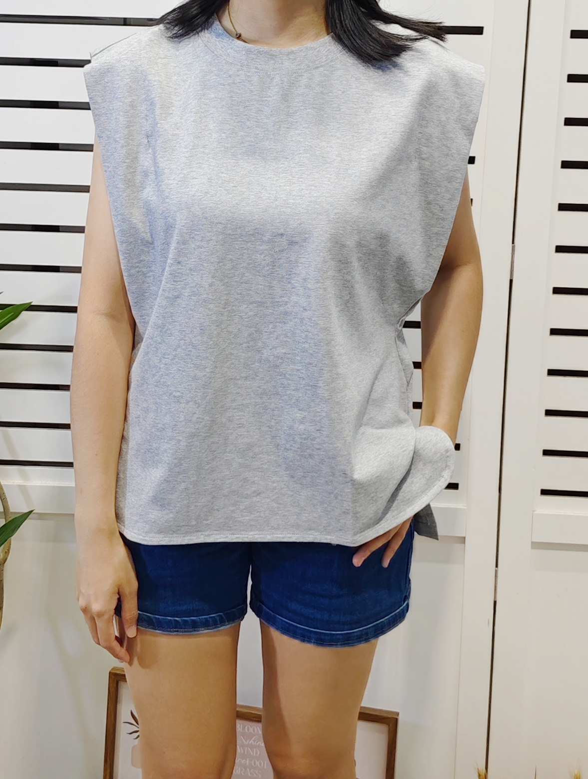 M5048 Over Shoulder Cotton Tee