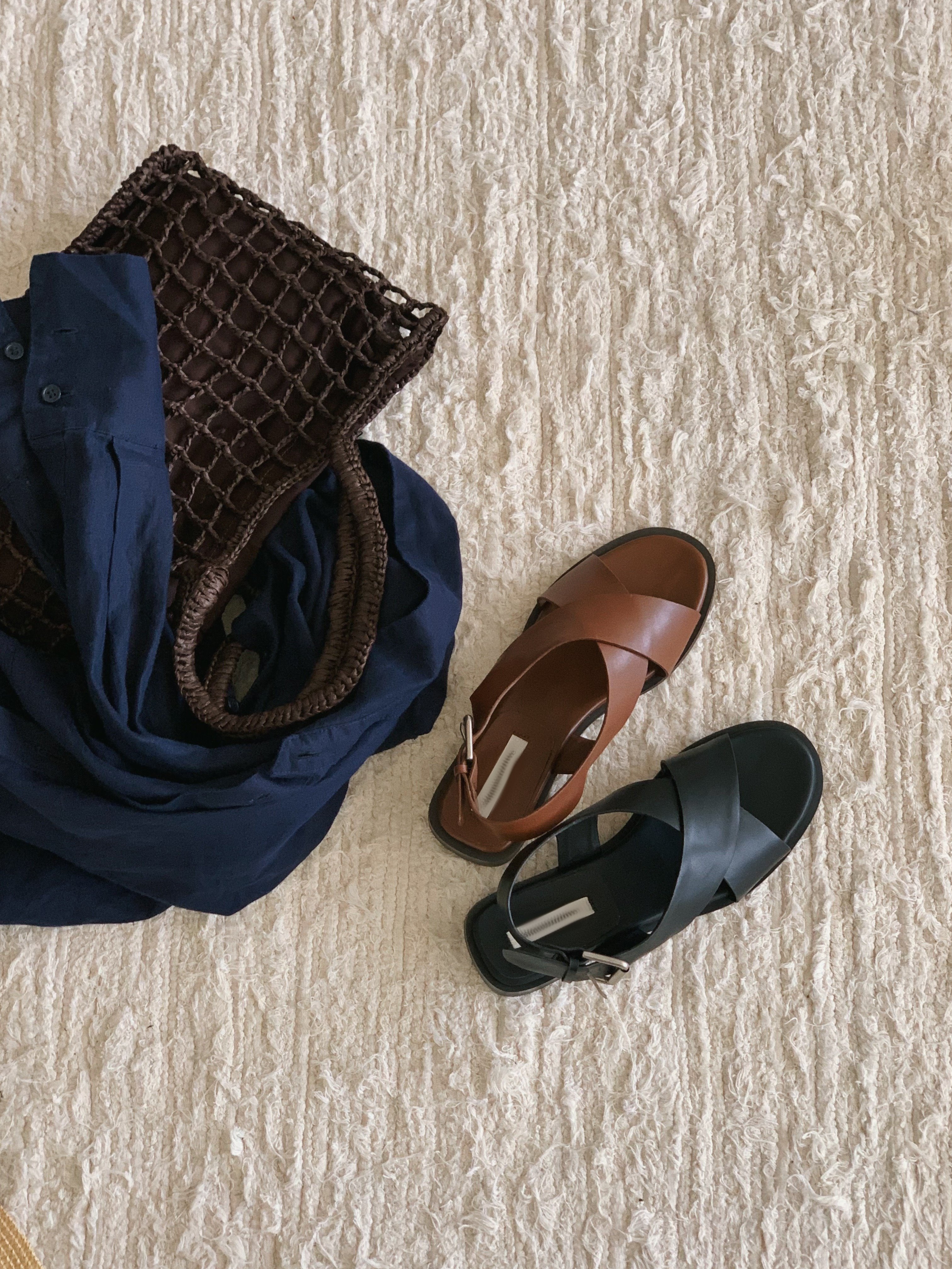 Cross Strap Sandals (2 colors)