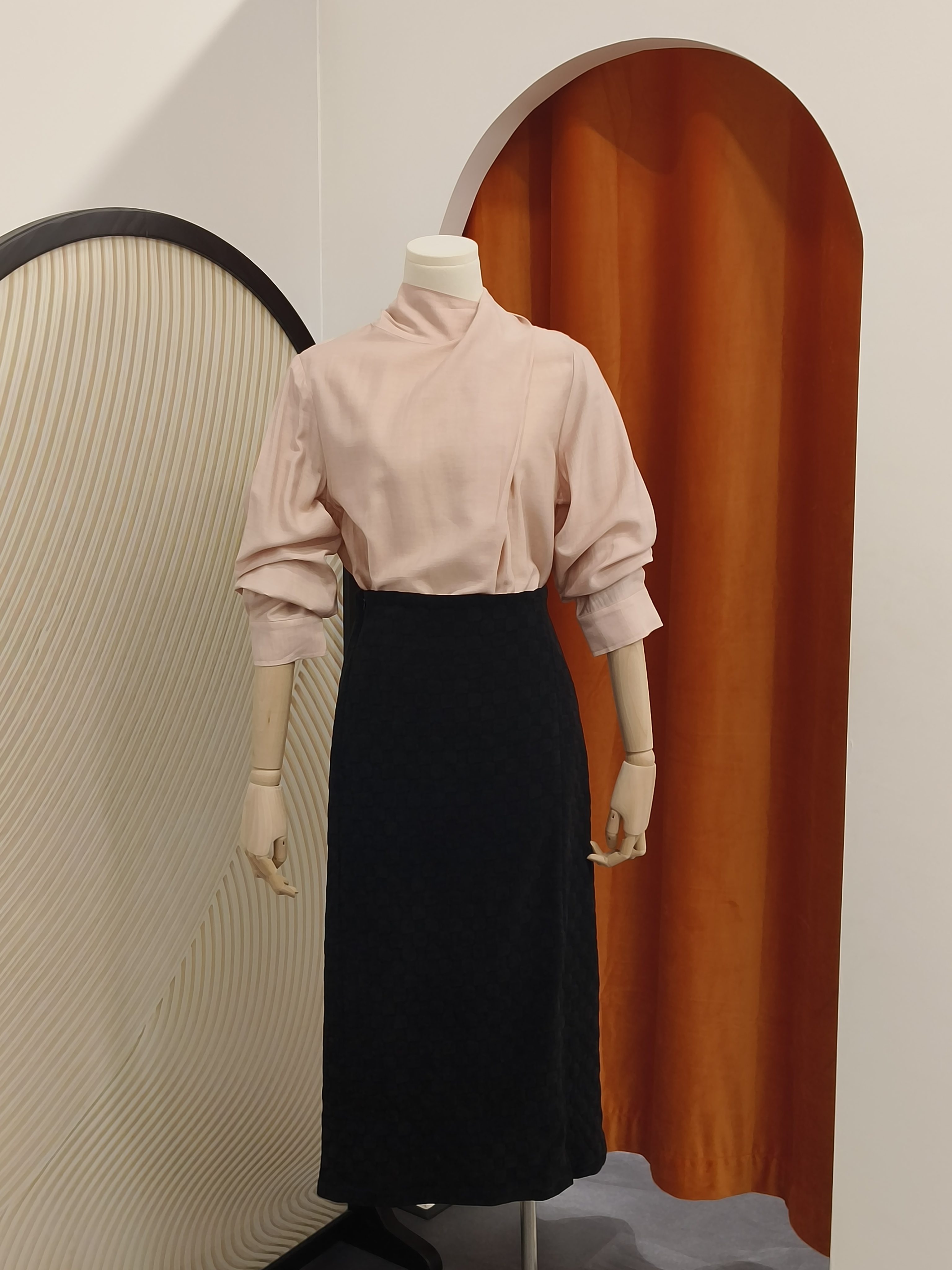 长袖系带衫 Long Sleeves Shirt with sash