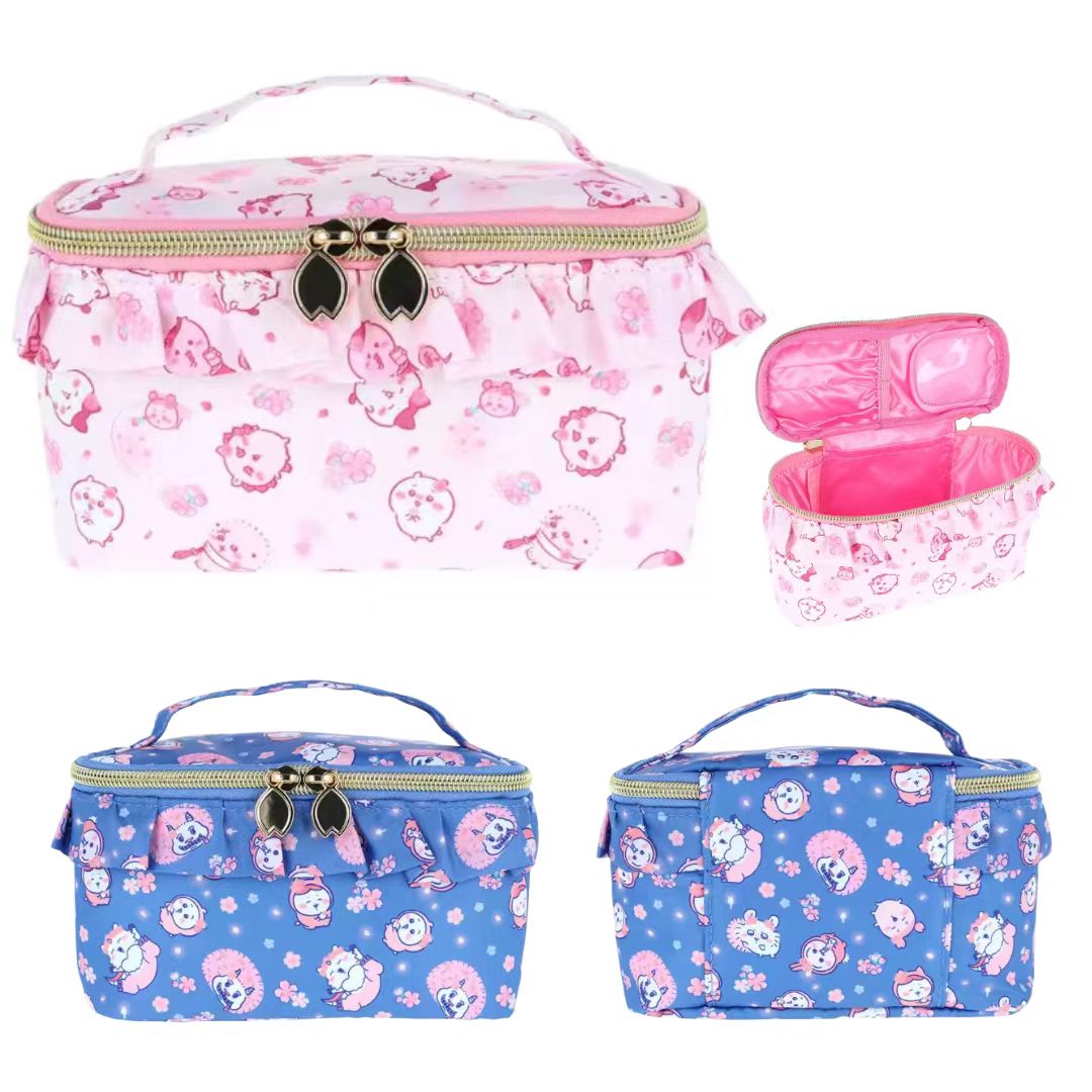 日本限定 Chiikawa 櫻花荷葉邊手提化妝包