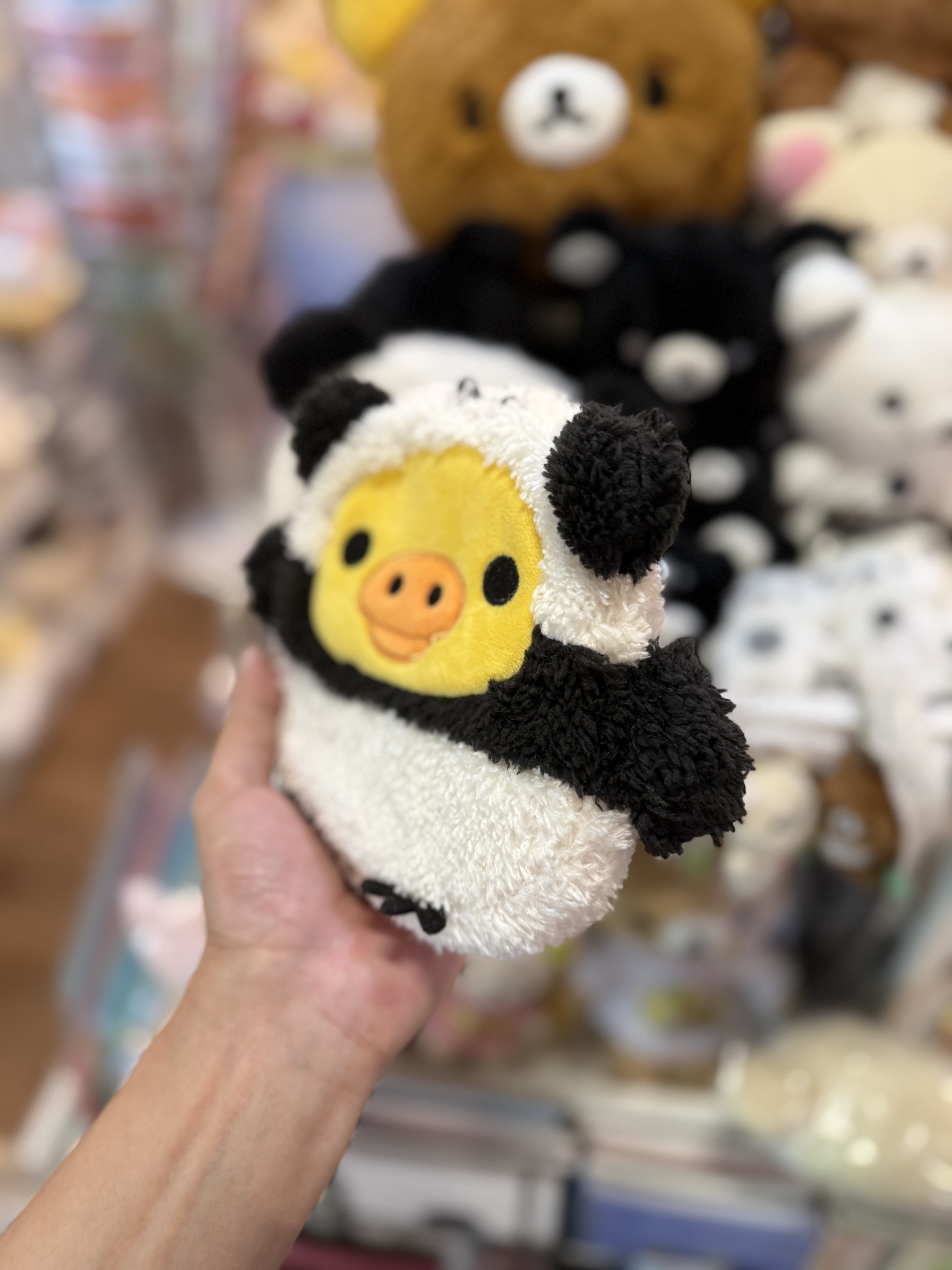 《現貨》全新日本限定Rilakkuma 熊貓造型毛毛化妝袋
