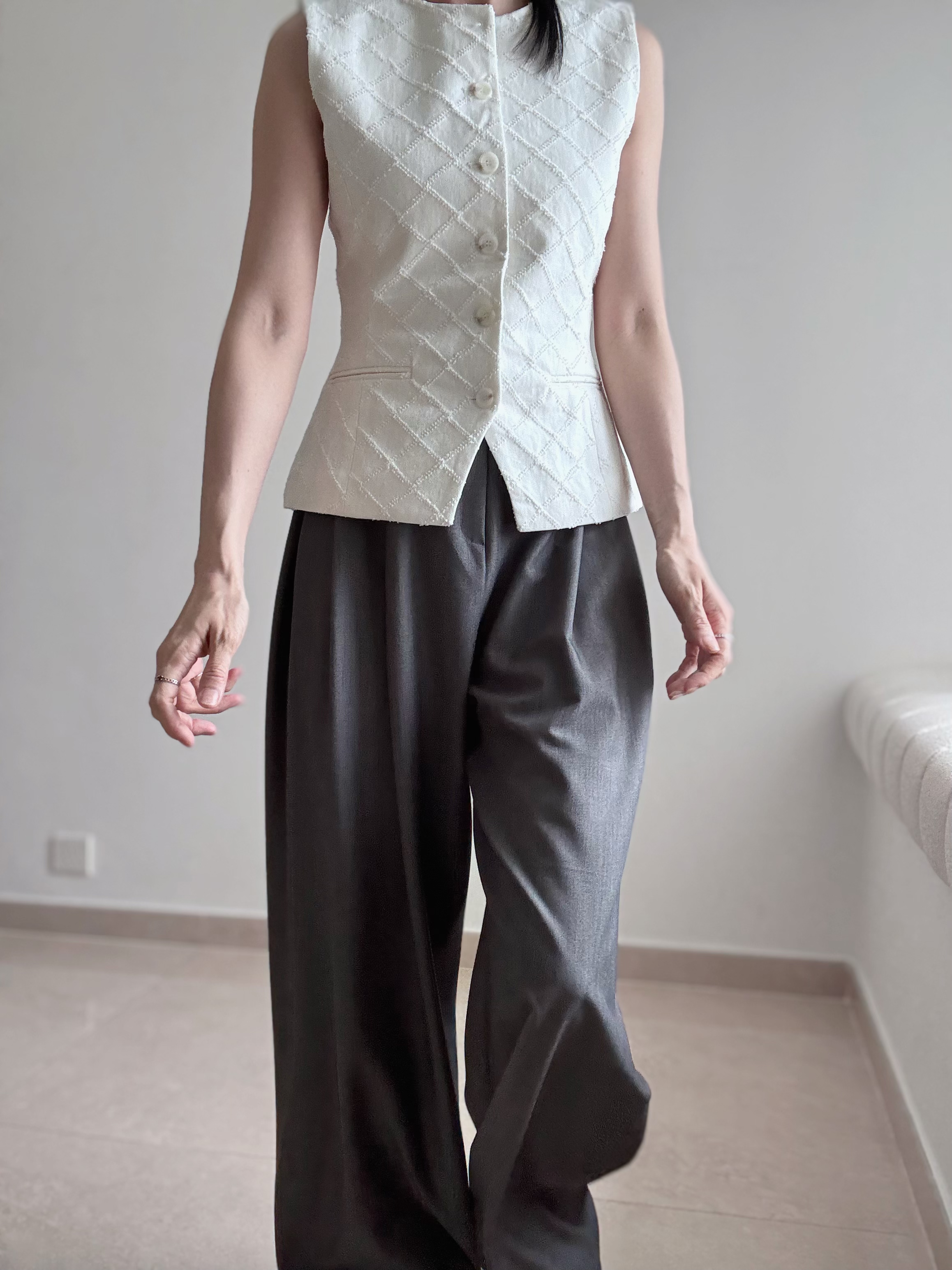 MARGOT Elegant Diamond Vest