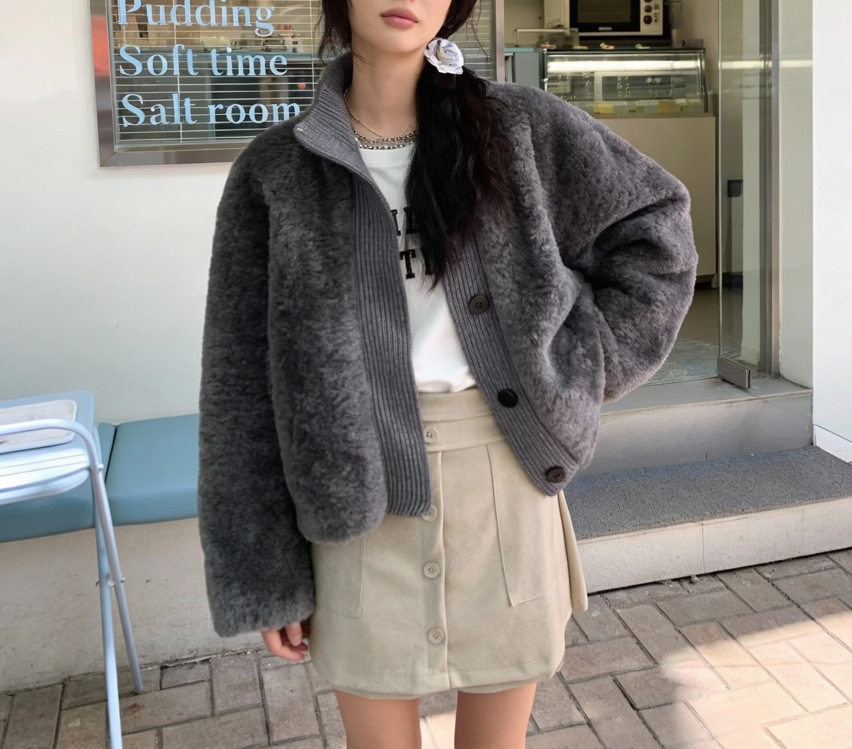 毛絨短版開襟外套 – 羊羔絨大扣子夾克