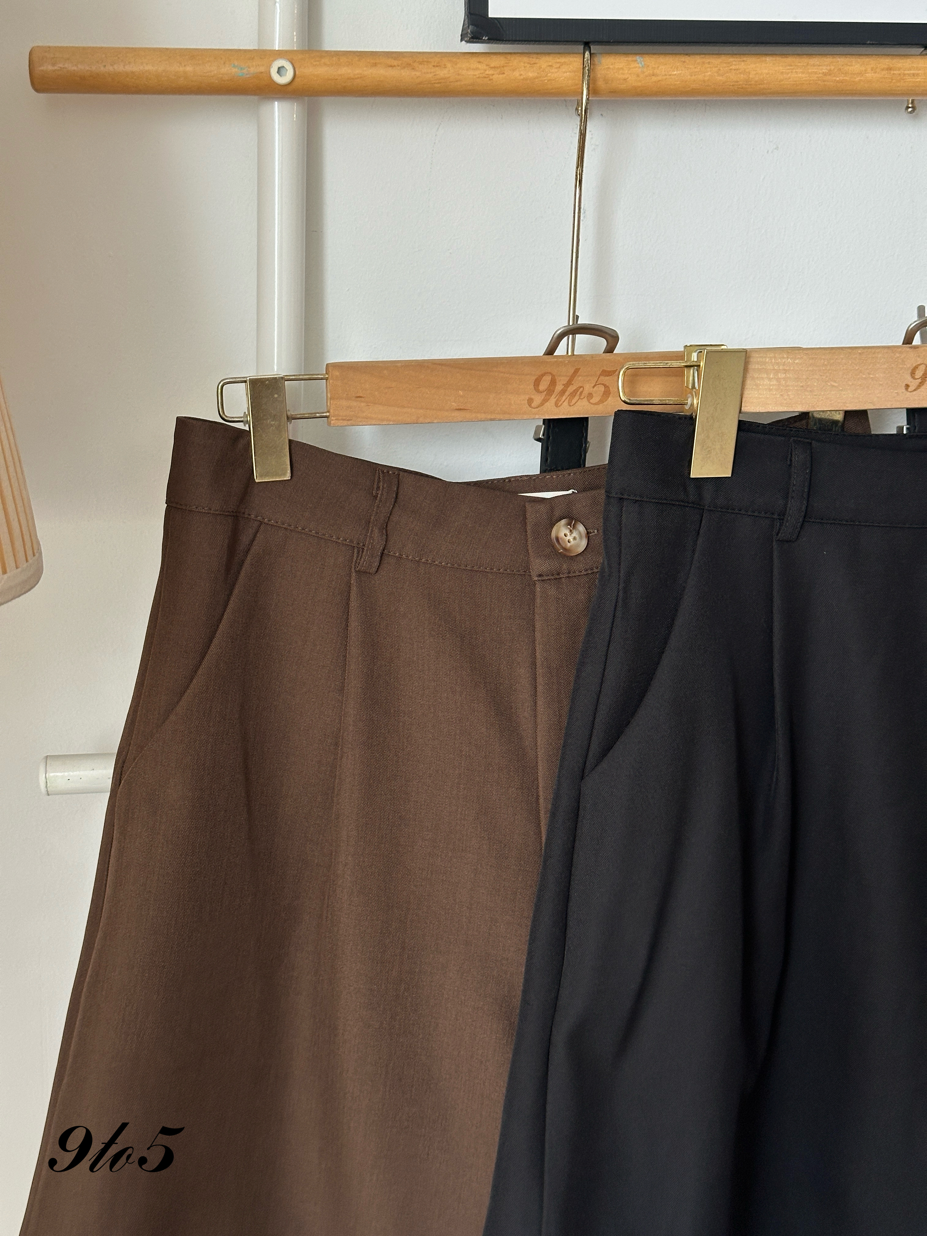 S1792 A Line Short Pants - Black & Brown