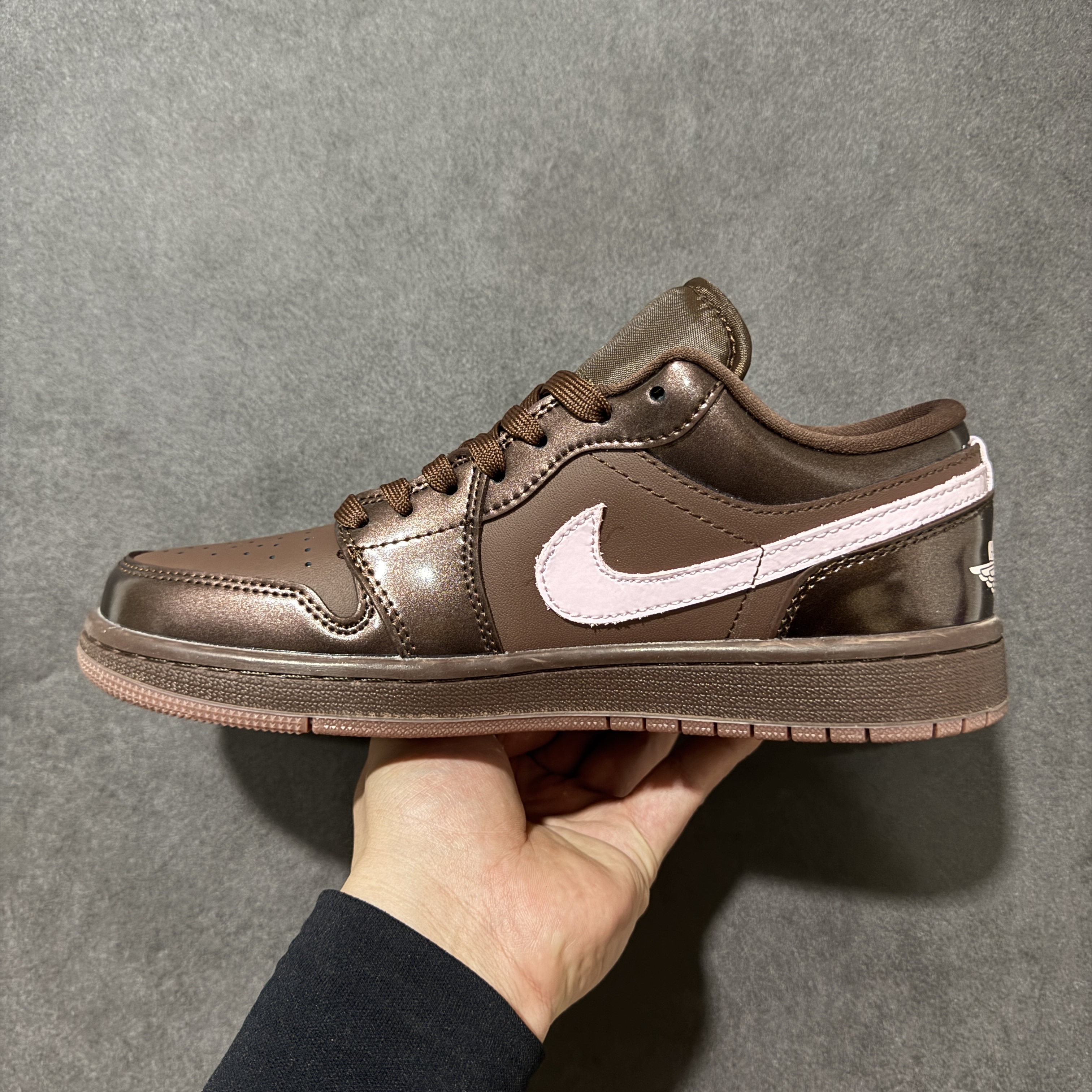 Nike Air Jordan 1 Low "Valentine's Day" IQ9787-262 