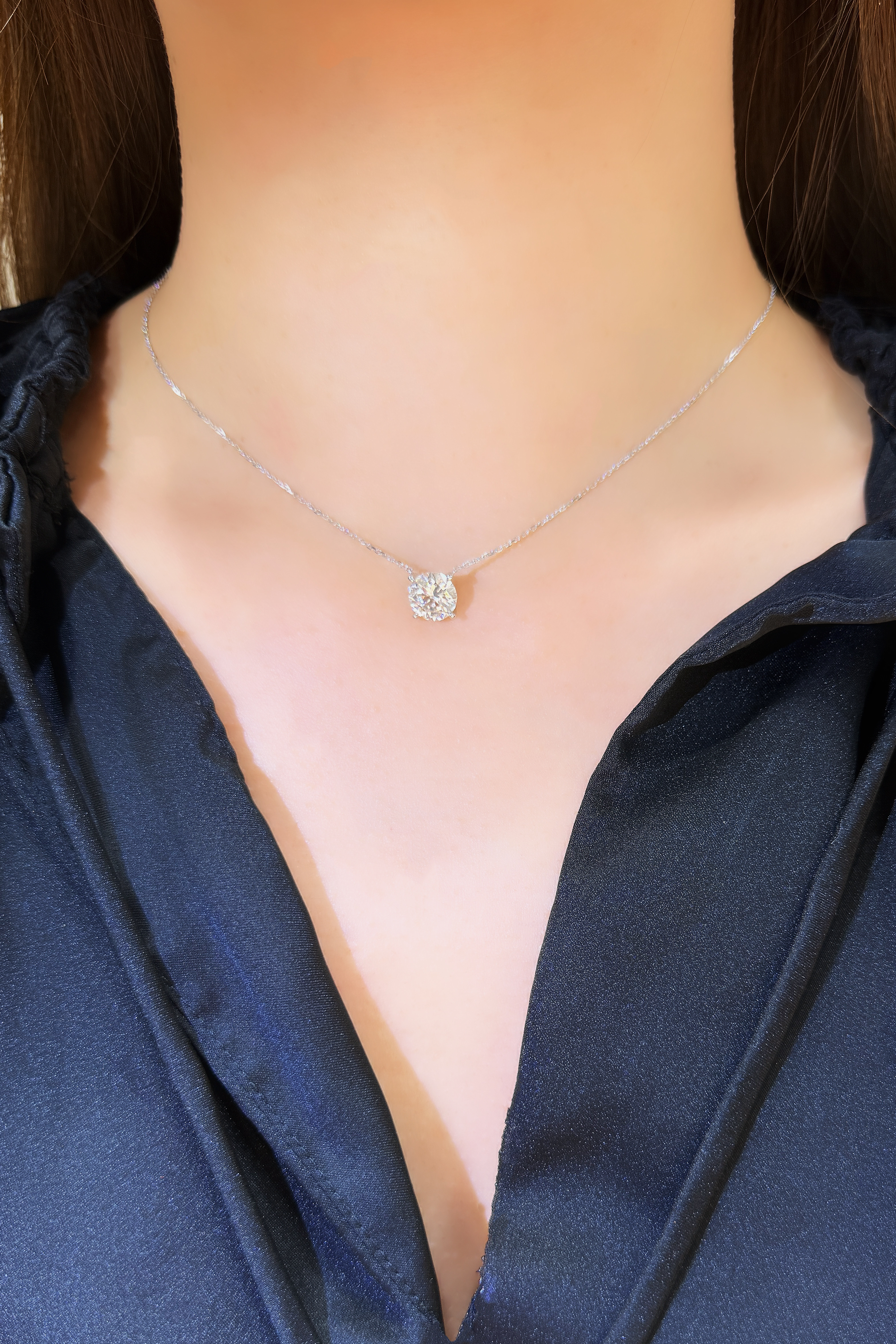 Classic Round Brilliant Diamond Solitaire Pendant