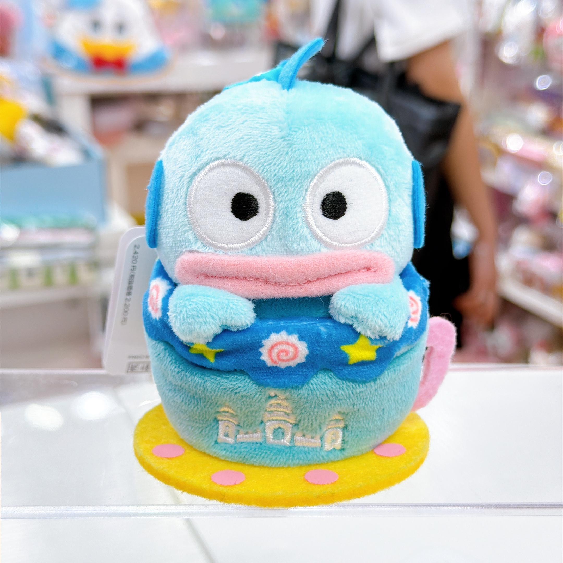 日本直送Sanrio 日本九州和諧樂園Harmonyland 新款咖啡杯掛飾 