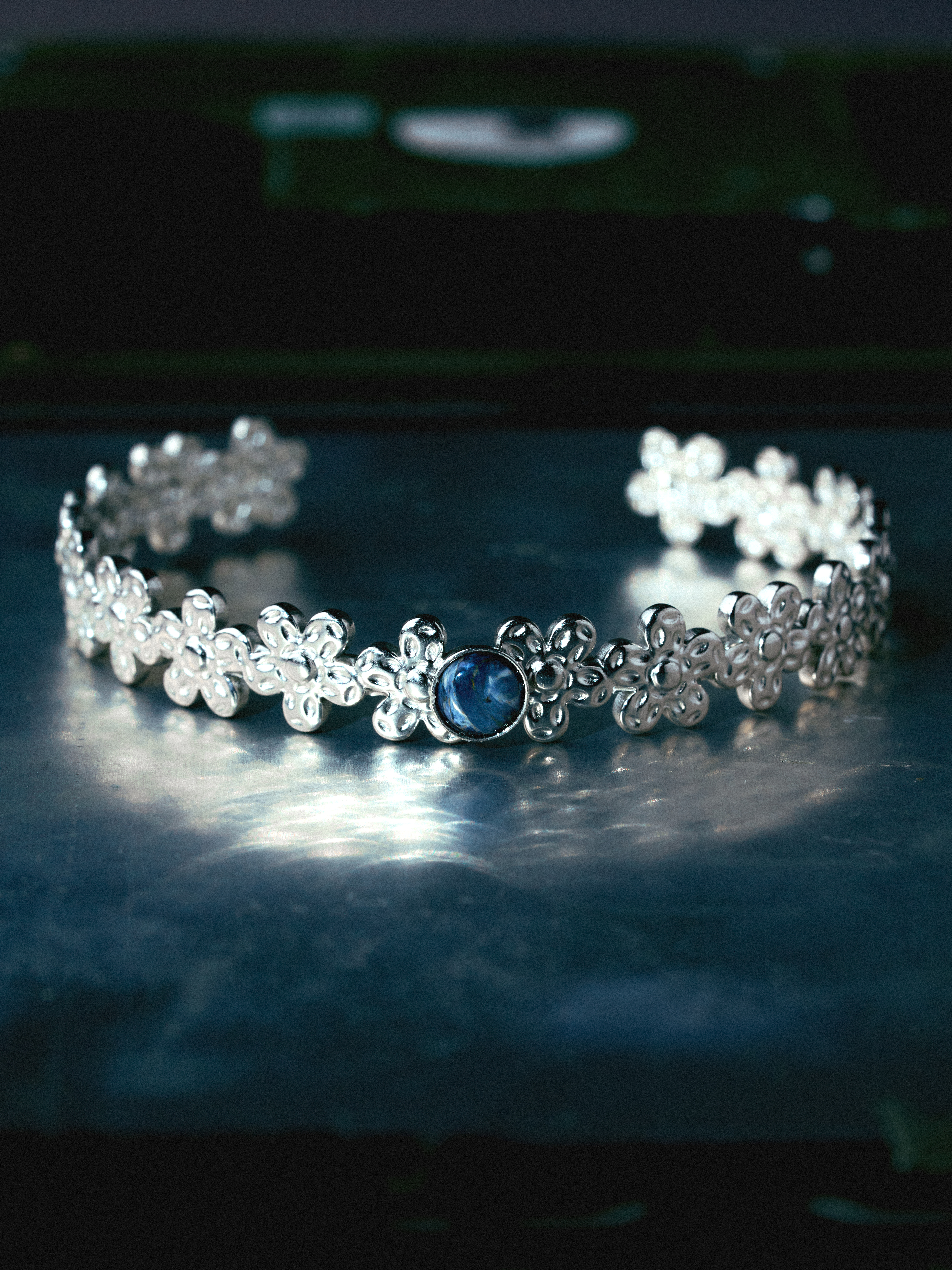 Stromborn Bangle