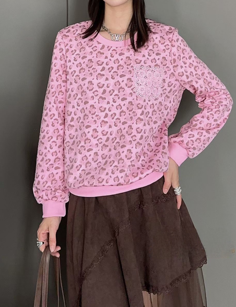 粉色豹紋工藝刺綉口袋上衣(M38寸胸/L40寸/XL42寸)