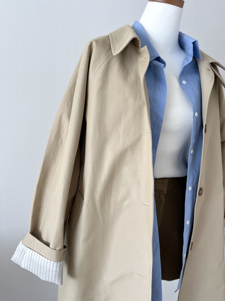 Stripe-Lined Relaxed Trench Coat (Beige)