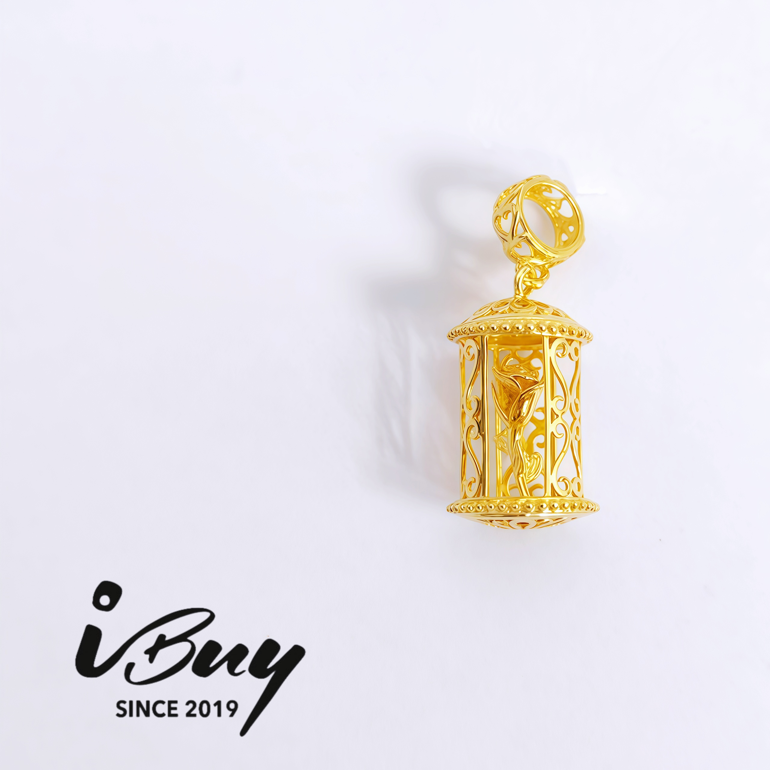 916 GOLD ROSE IN CAGE CHARM 916 金 笼中玫瑰串咀
