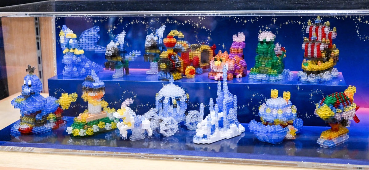 Tokyo disney electrical parade nano block set