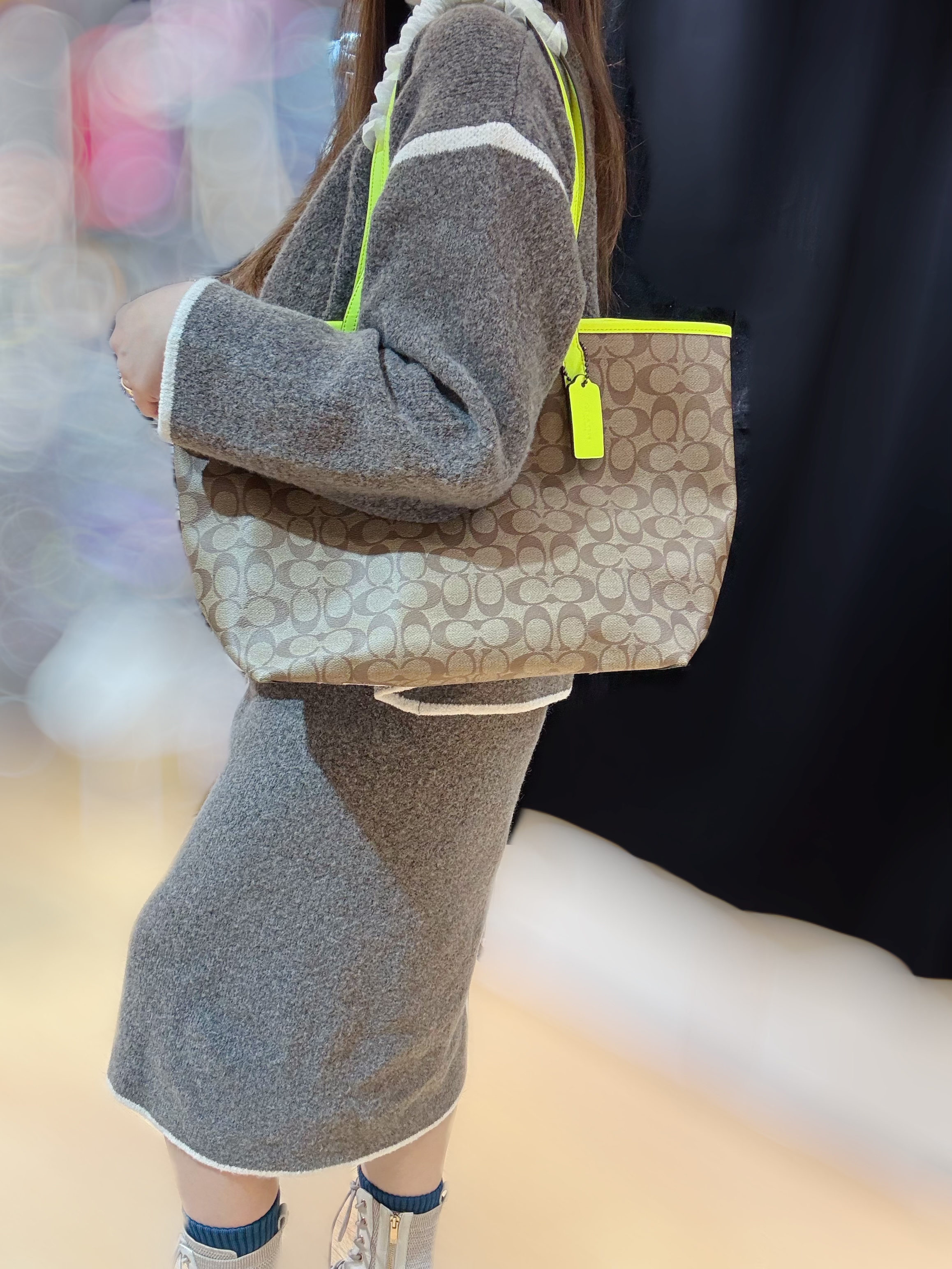 Coach City tote logo/m/yellow