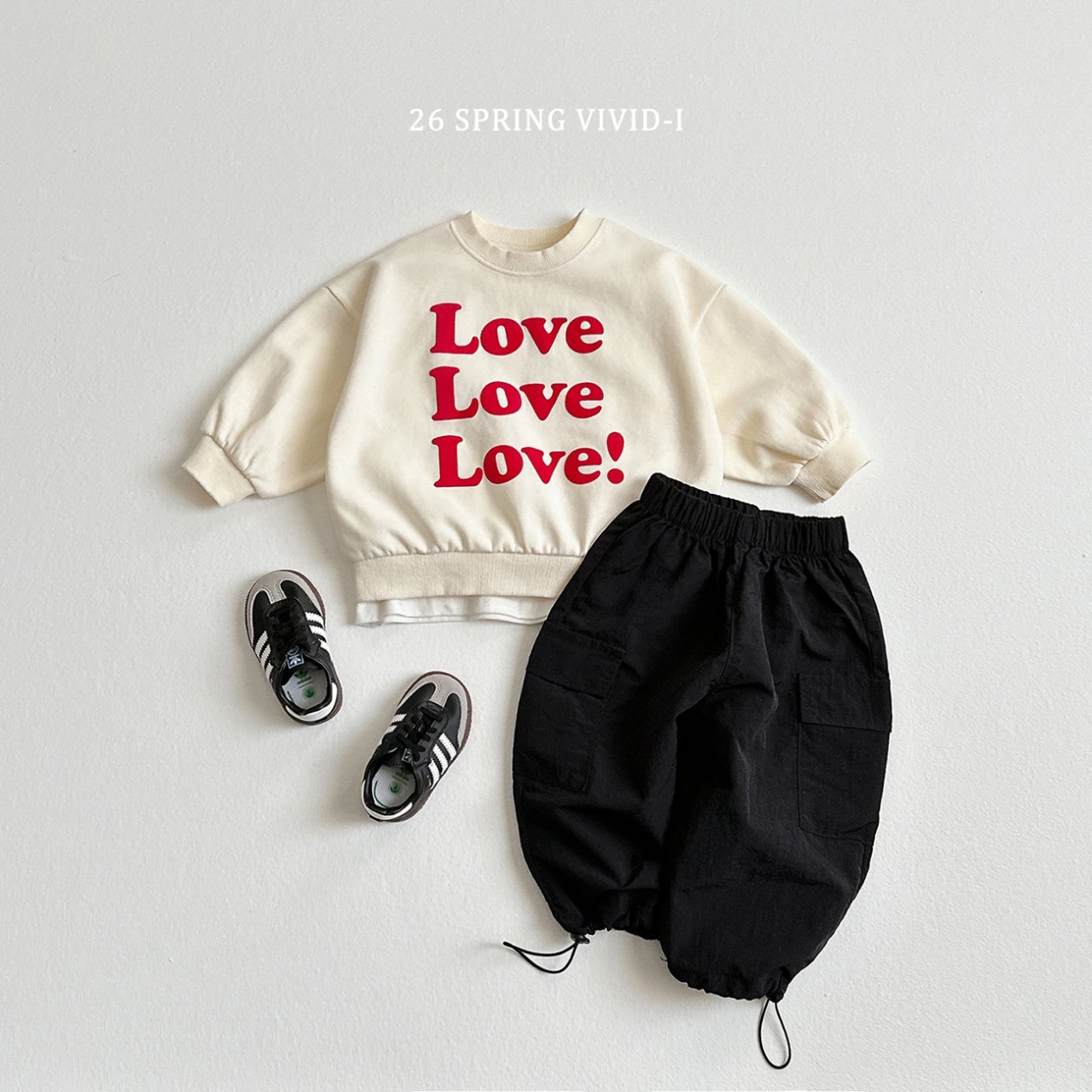 🌸預訂 韓國直送🌸🇰🇷VIVIDI兩色立體Love印花寬鬆衛衣