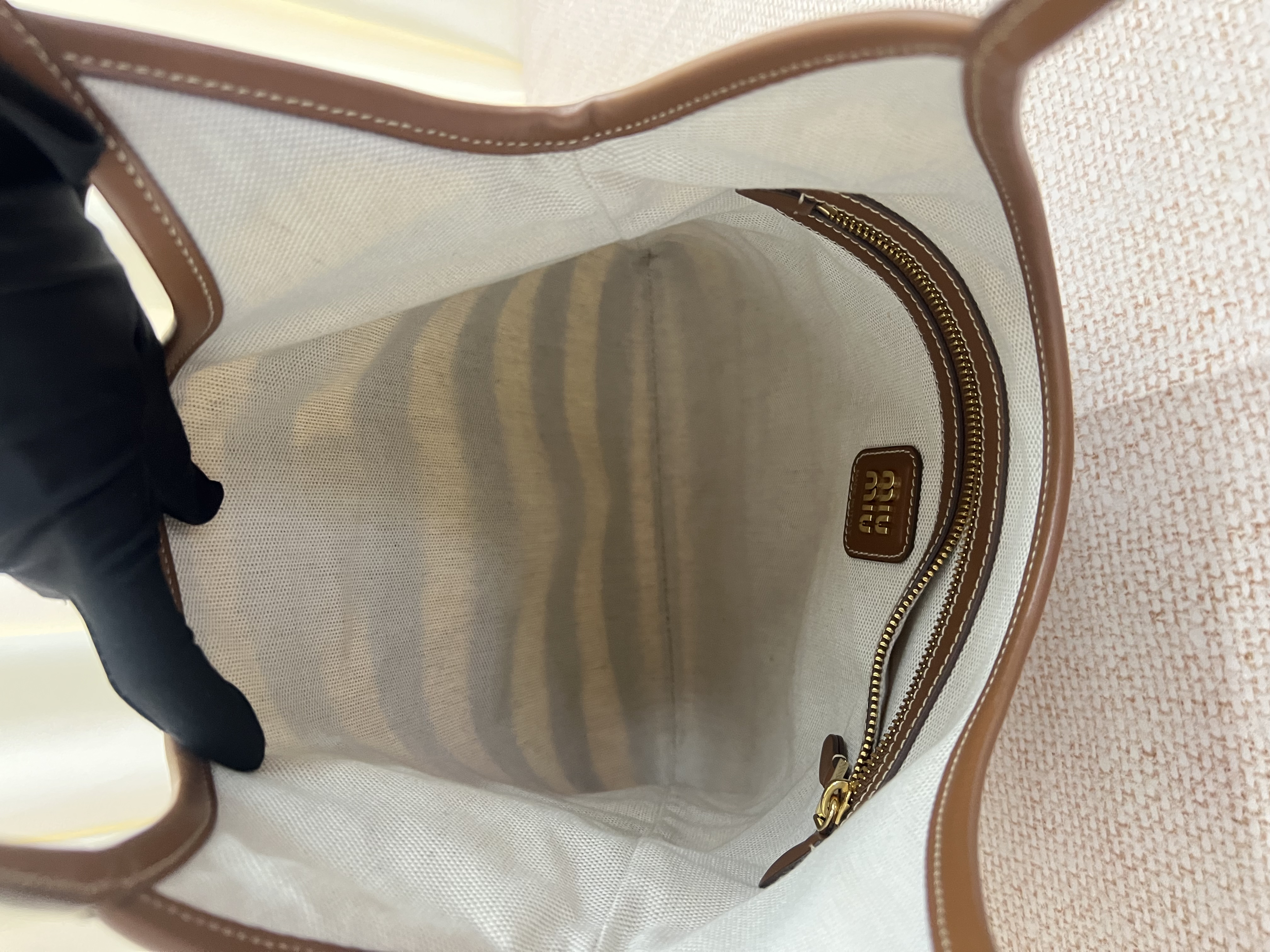 Pre-Owned MIUMIU Tote Bag