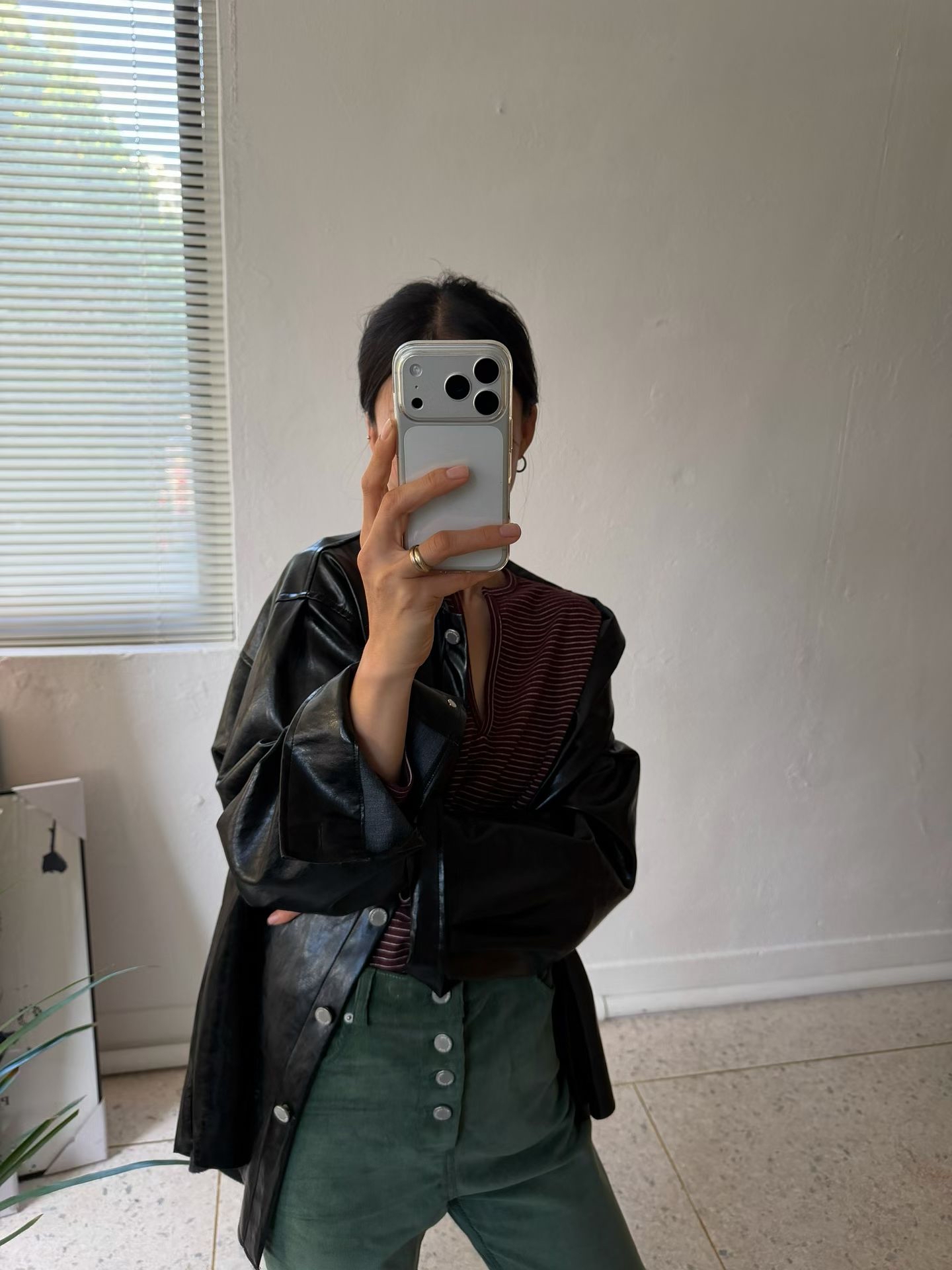 221698 PU皮束腰外套