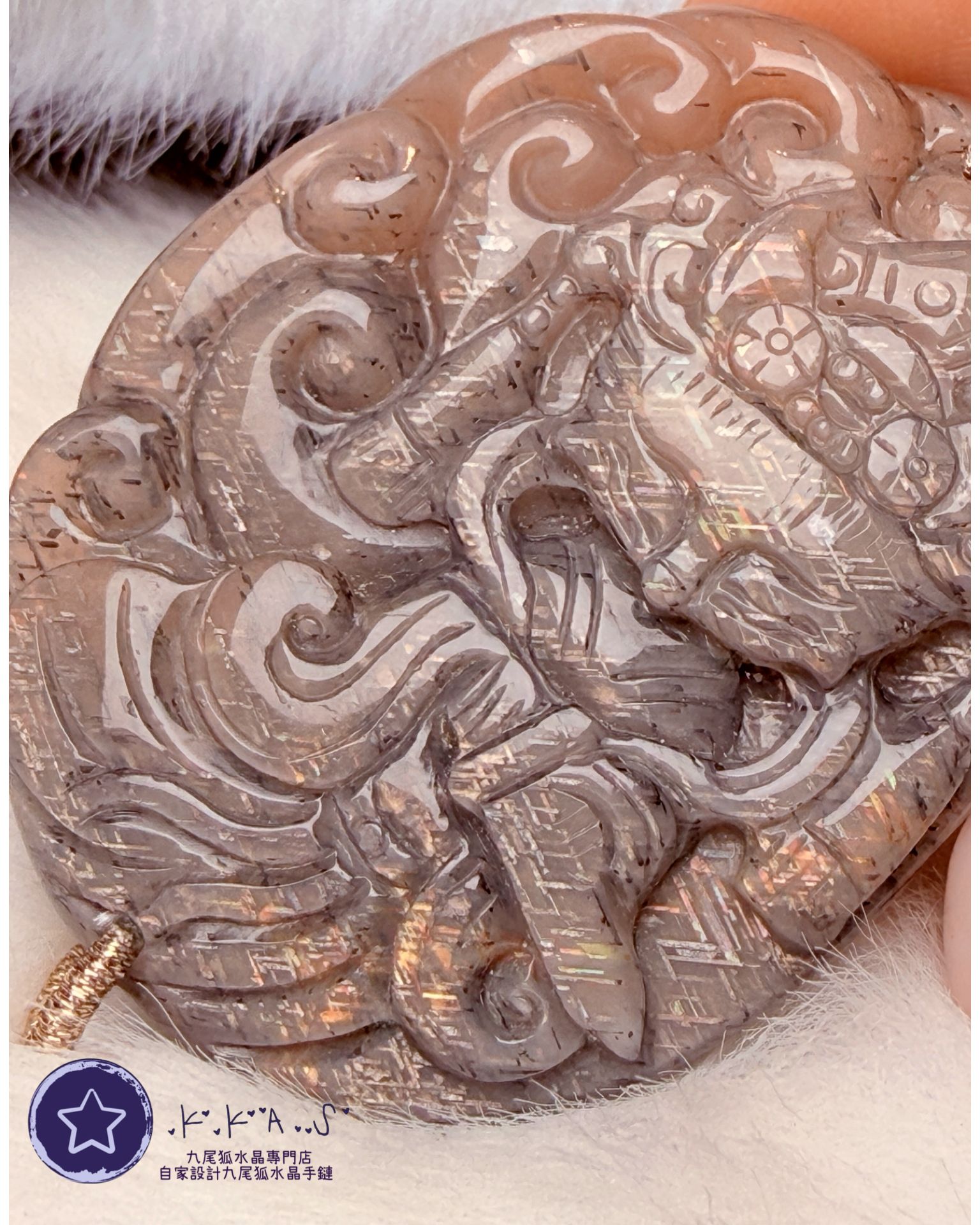 K00143 黑金骨幹 狐娘娘 - 吊墜/手牌兩用款