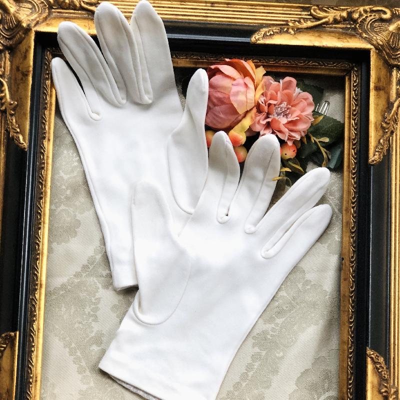 Vintage Elegant Lace Trim White Gloves / Vintage Day & Night Gloves (MT1916)