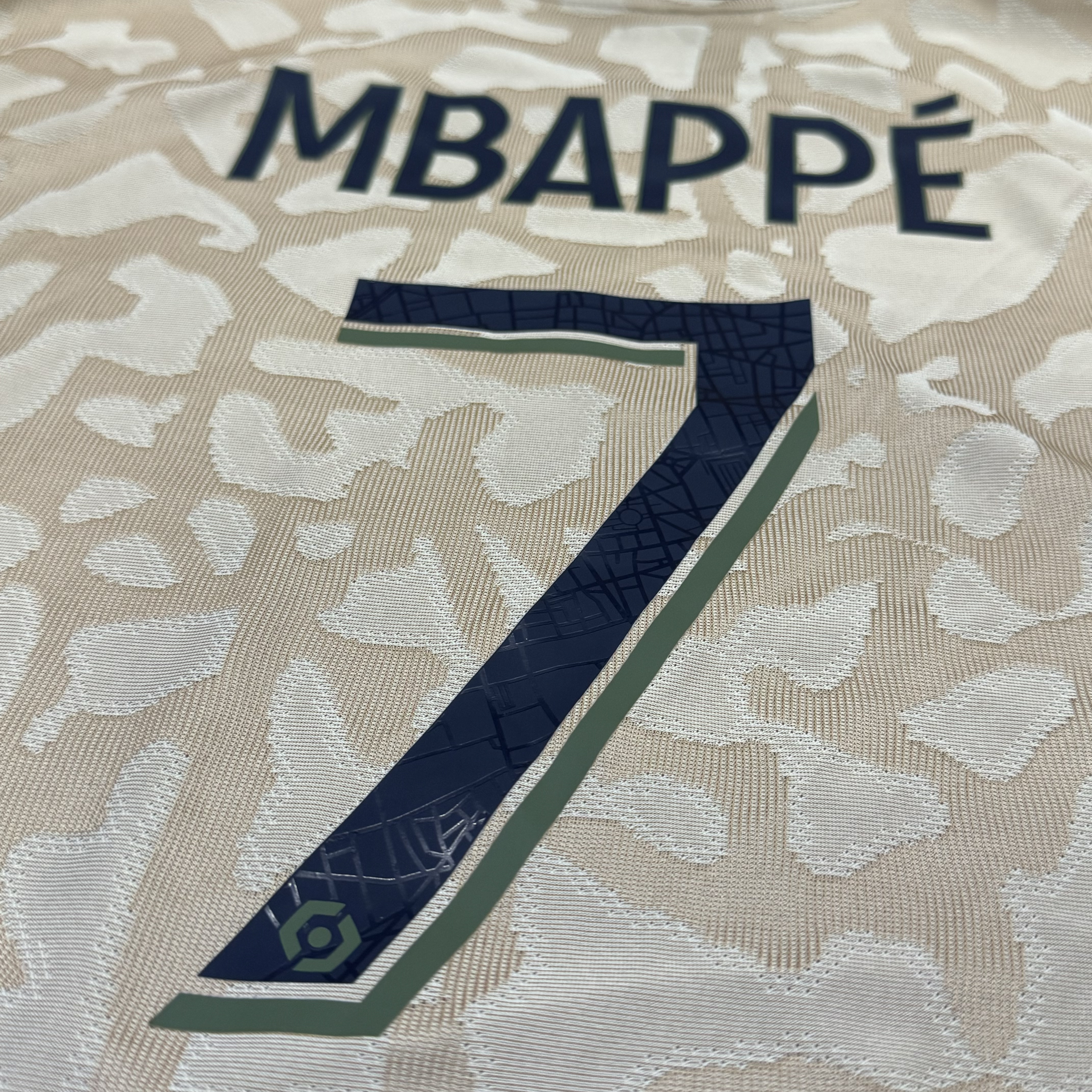 PSG 23/24 player issue fourth shirt #7 Mbappe (bnwt)