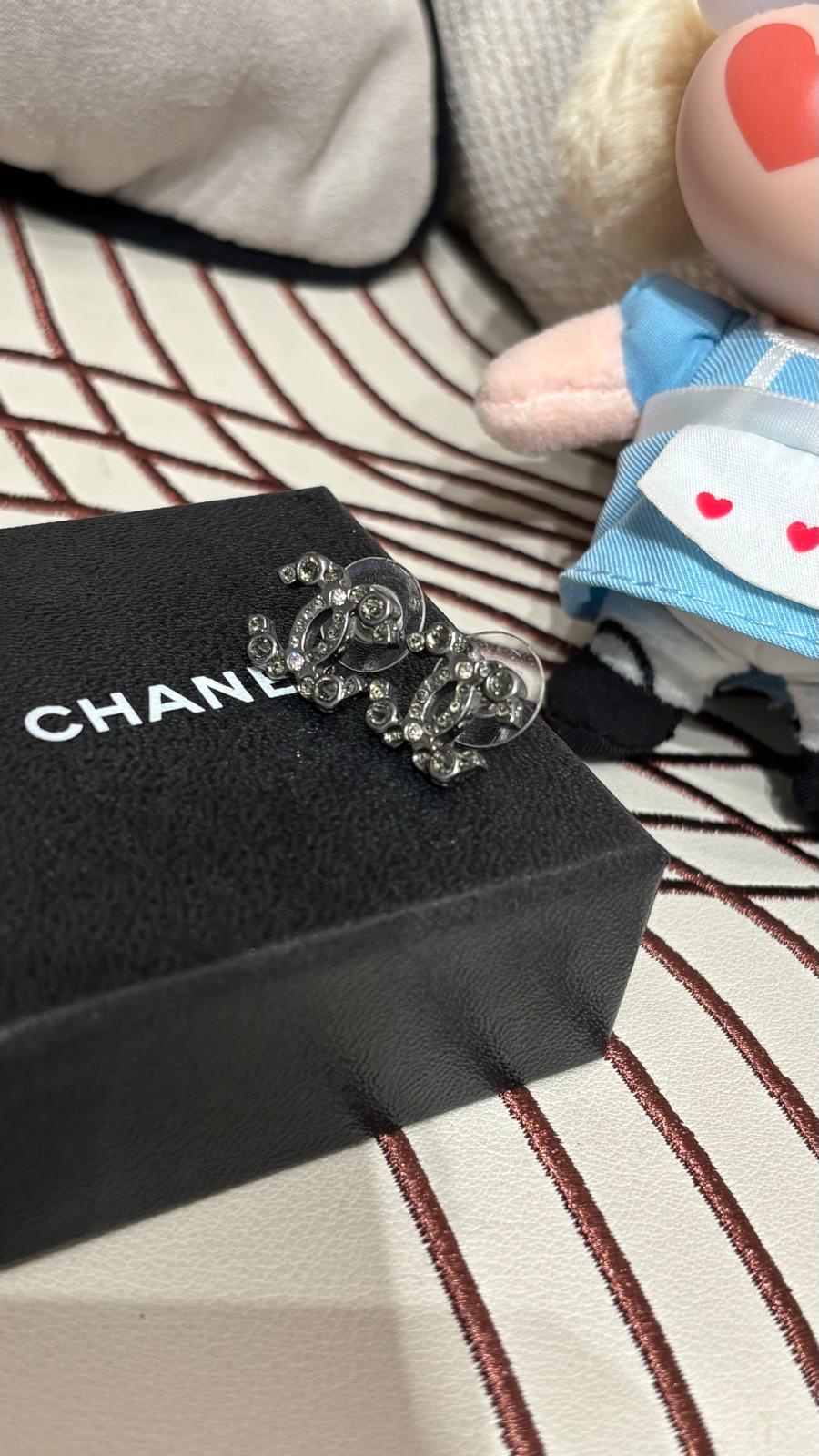 Chanel Earrings CC 閃石 100%Authentic,95%new✅box 