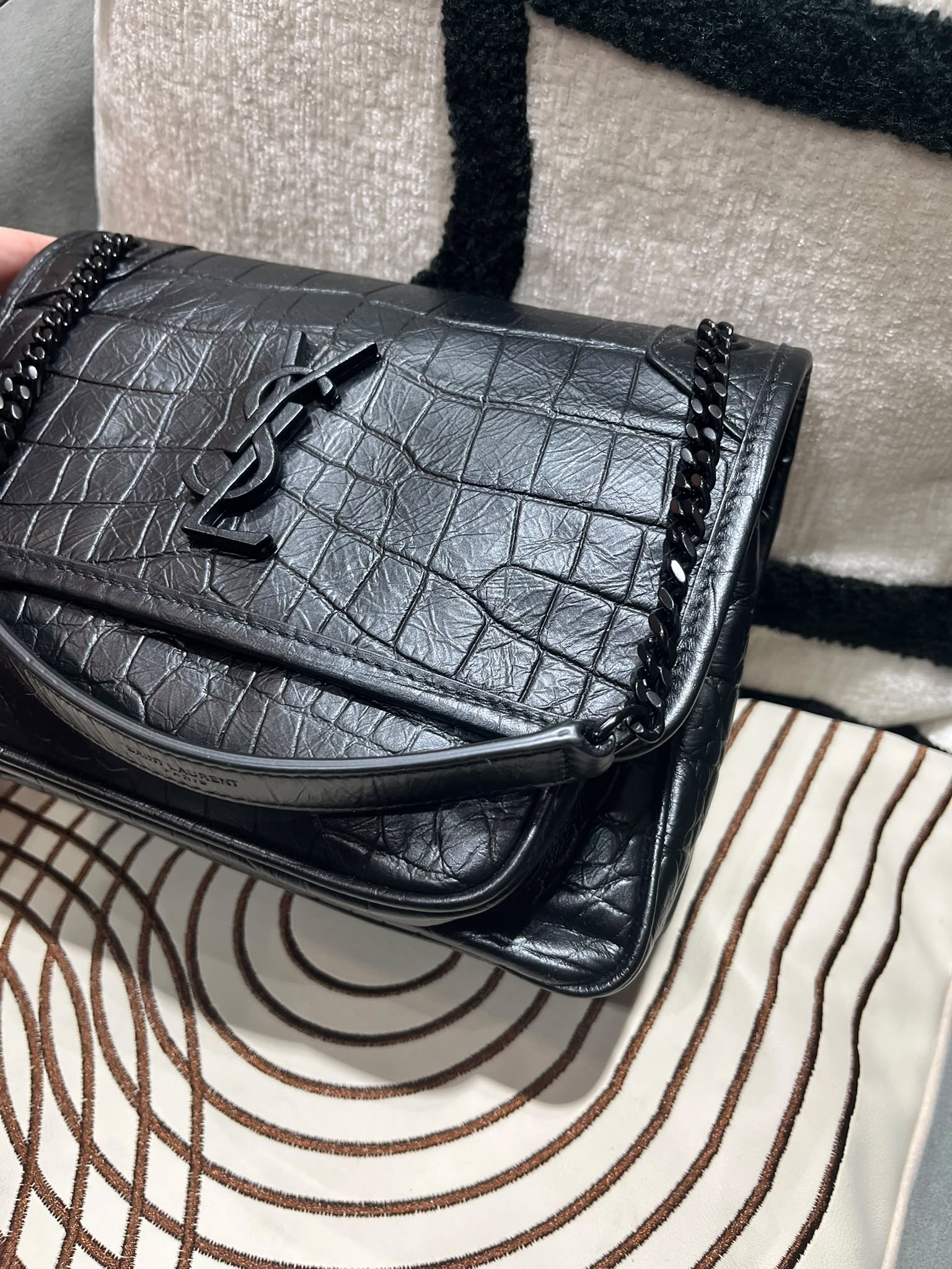 YSL Niki baby黑色鱷魚壓紋 Shoulder bag 100%Authentic, 98%New ✅Dust bag