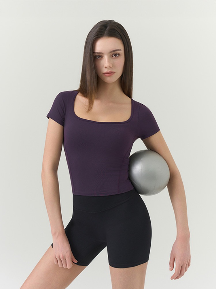 大圓領貼身Pad Top 預購_Heart Square Neck Short Sleeves by Grandeline