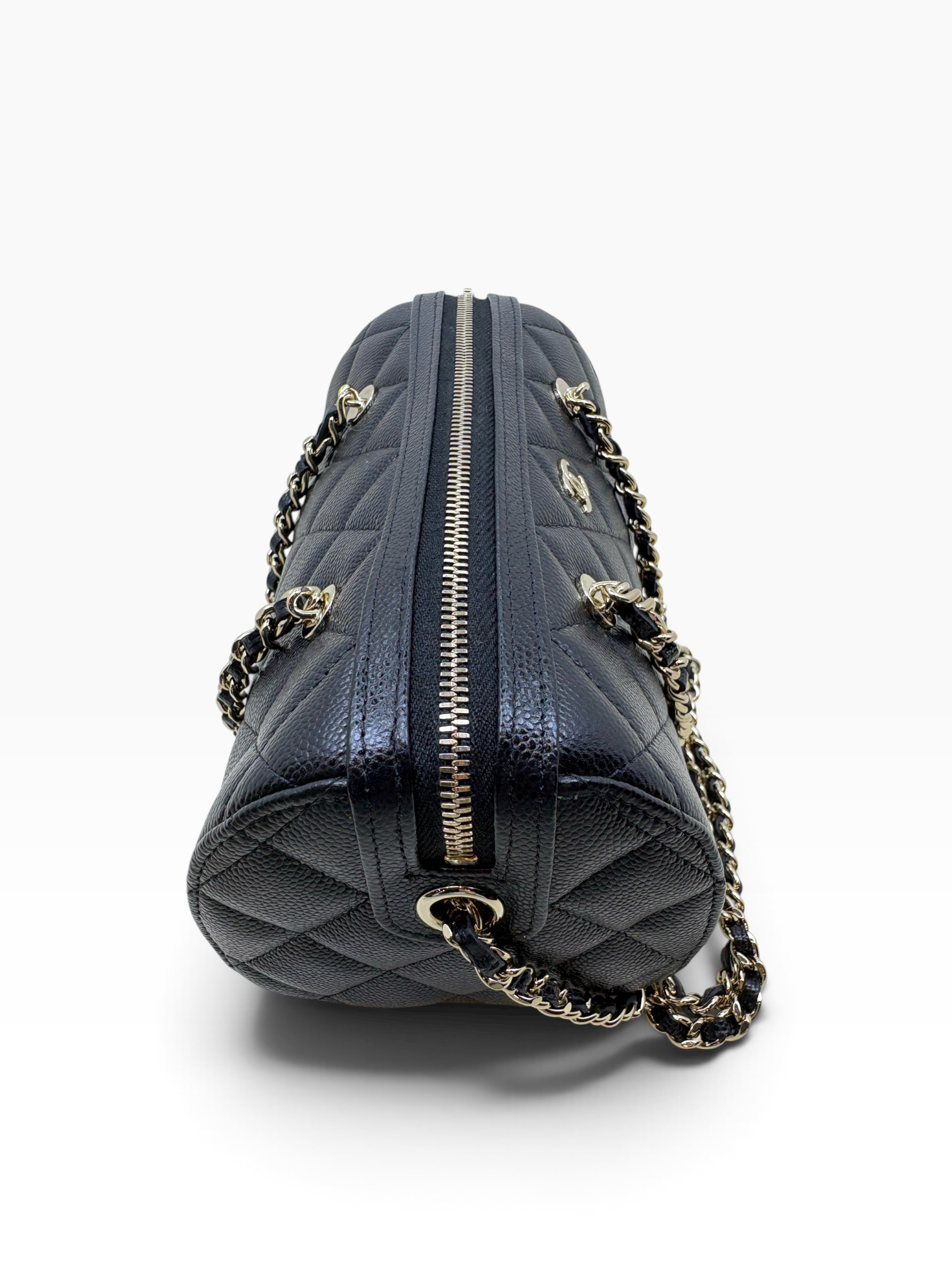 Pre owned chanel 25P K09011