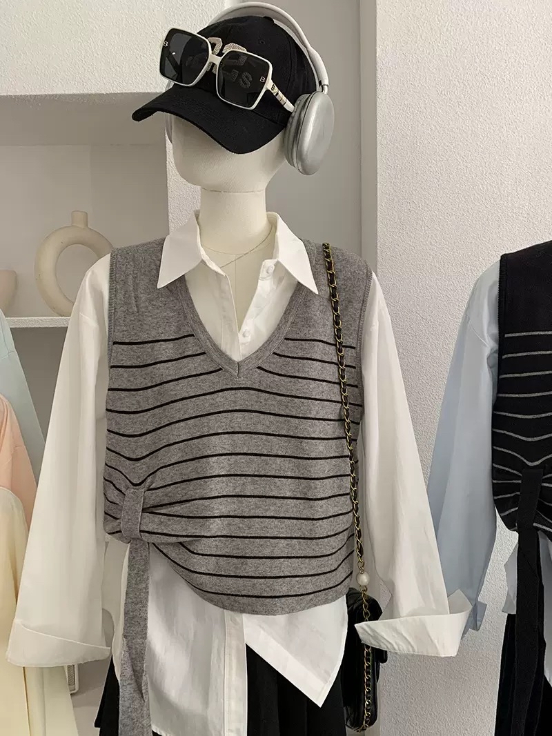 V领撞色条纹设计感宽松针织马甲