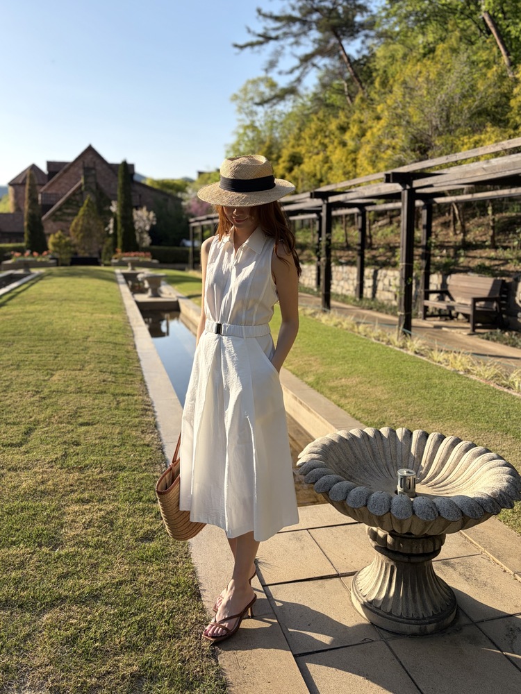 Jardin Belted Zip-Front Dress