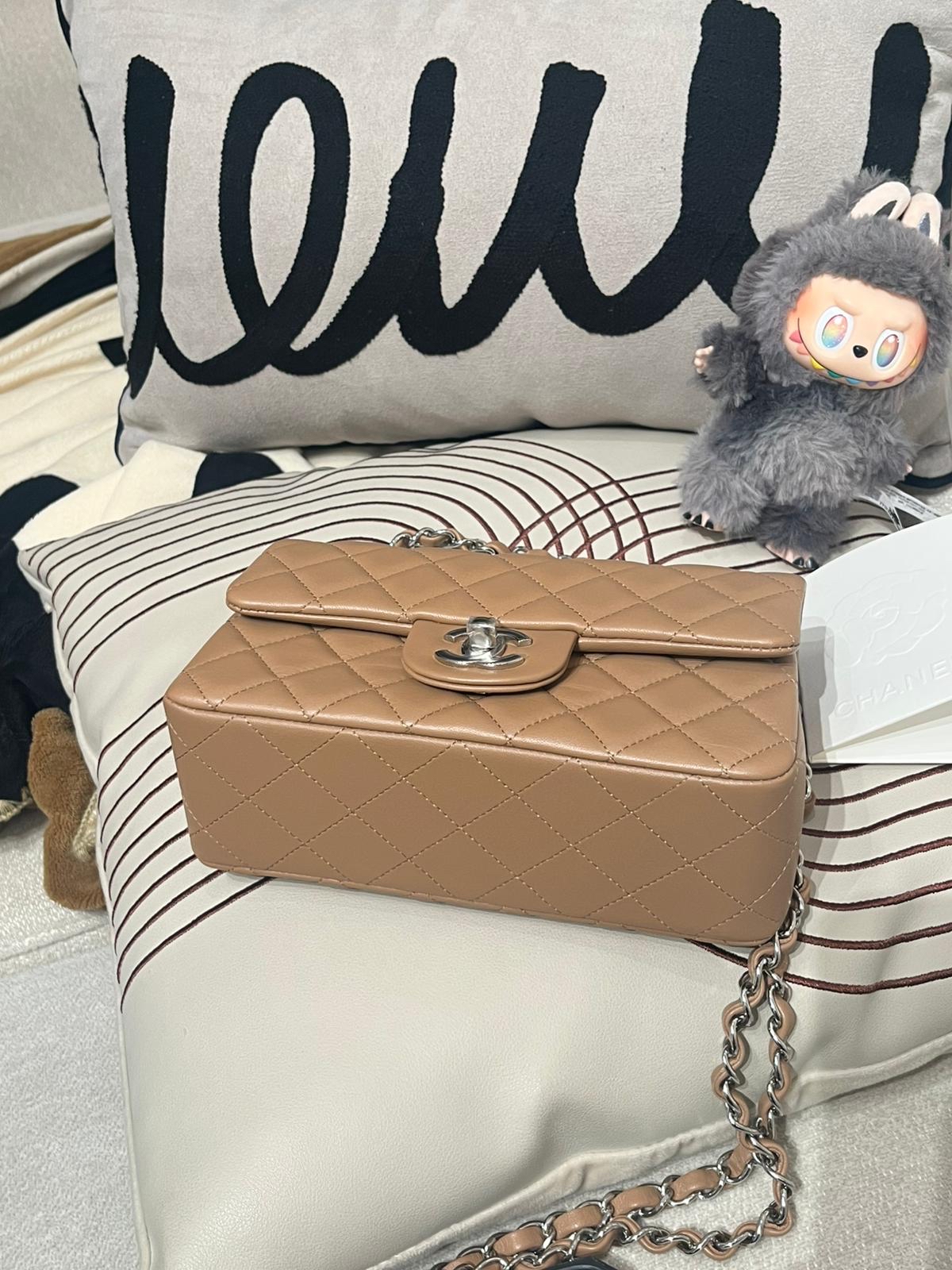 未使用品 Chanel mini flap 20cm A69900 classic flap 20 100%Authentic,未使用品unused   ✅專門店收據✅晶片✅塵袋✅box 
