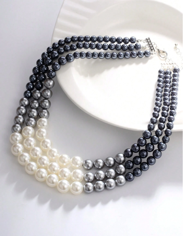 Trio Pearls Necklace