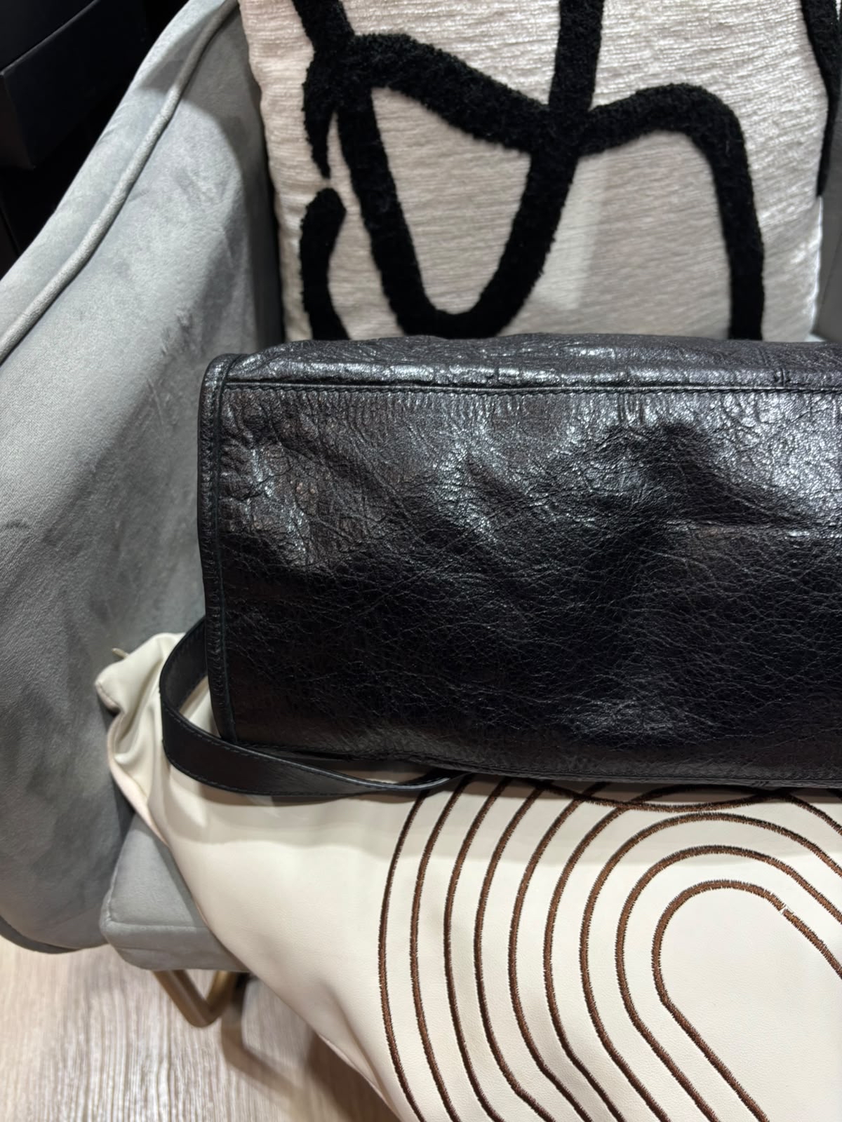 BALENCIAGA Giant Part Time 2 way bag 黑色牛皮金釘，100%Authentic, 98%New ✅mirror ✅Dust bag 
