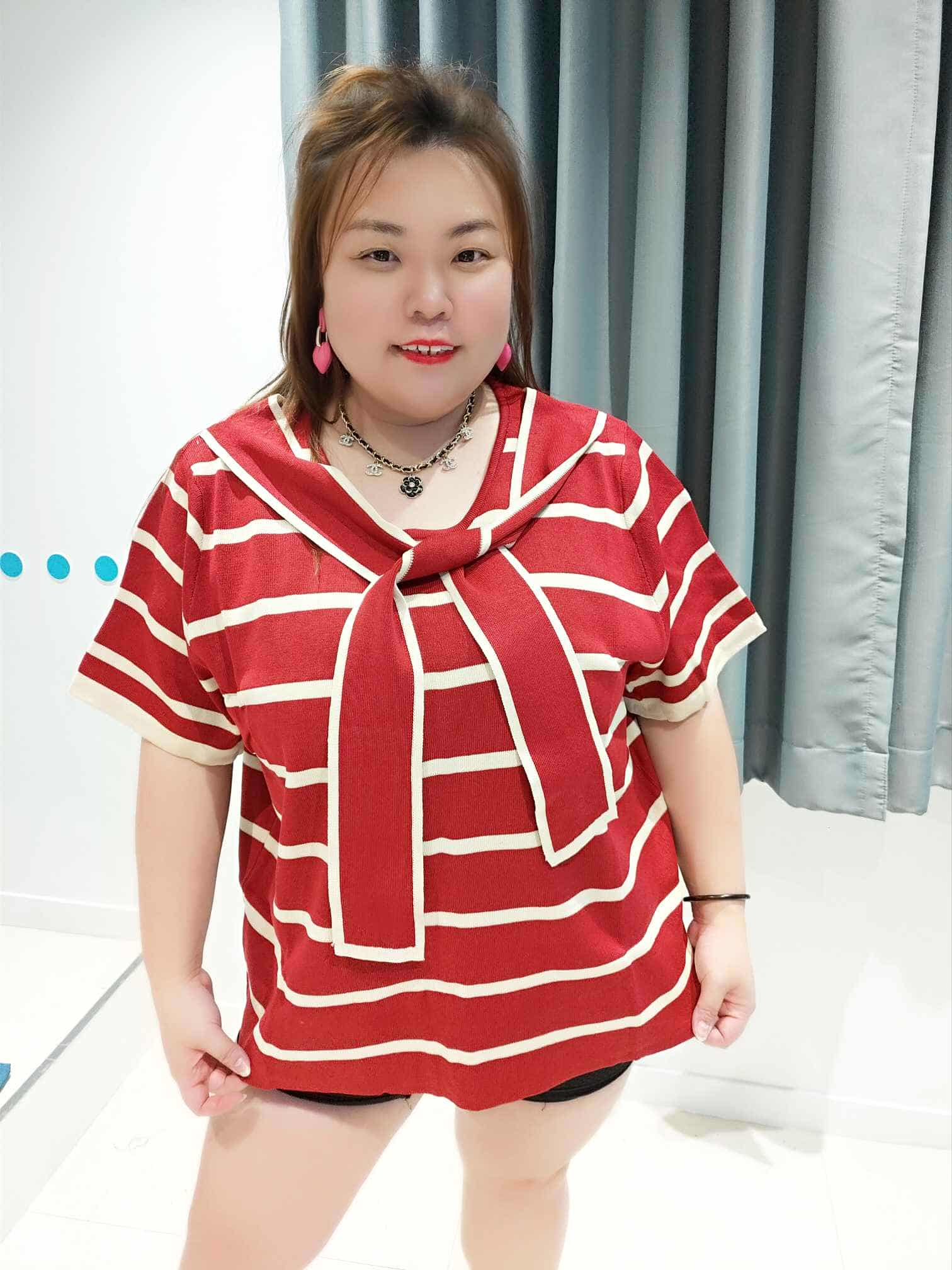 DSA10 可绑带线条设计针织上衣