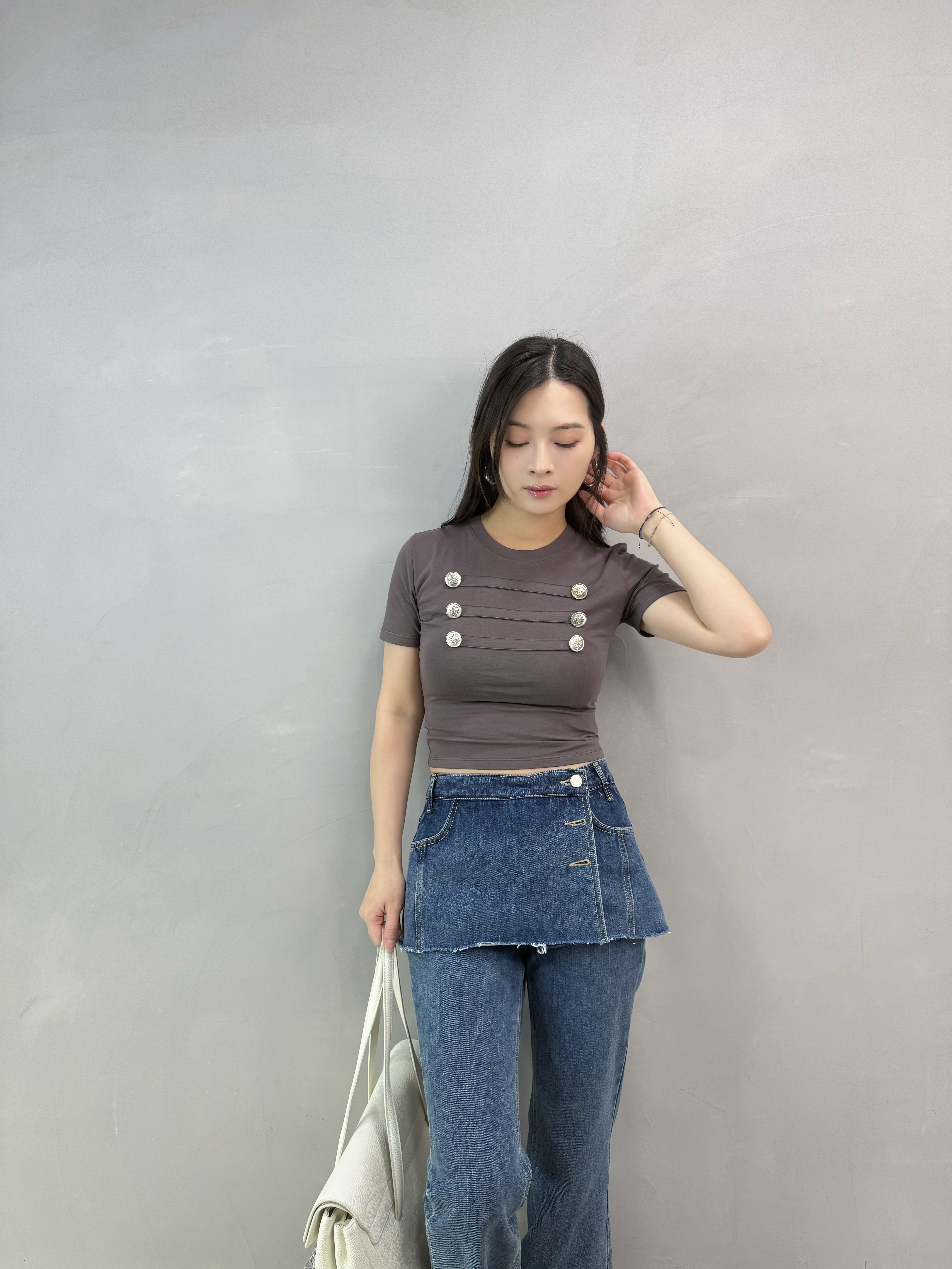 B01 手工鈕Tee