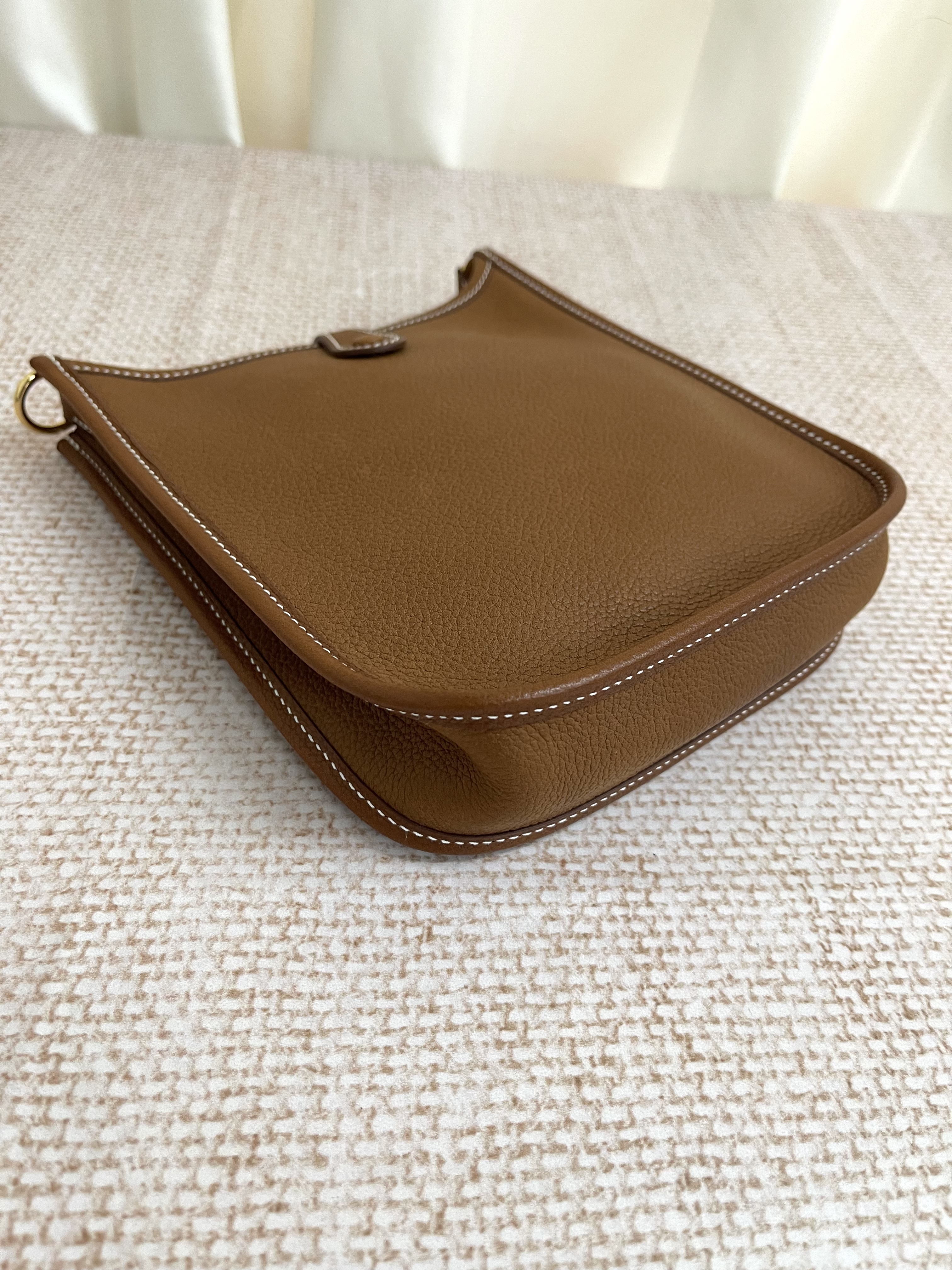 Pre-owned Hermes Mini E / Stamp W/ Product Code: 26031302