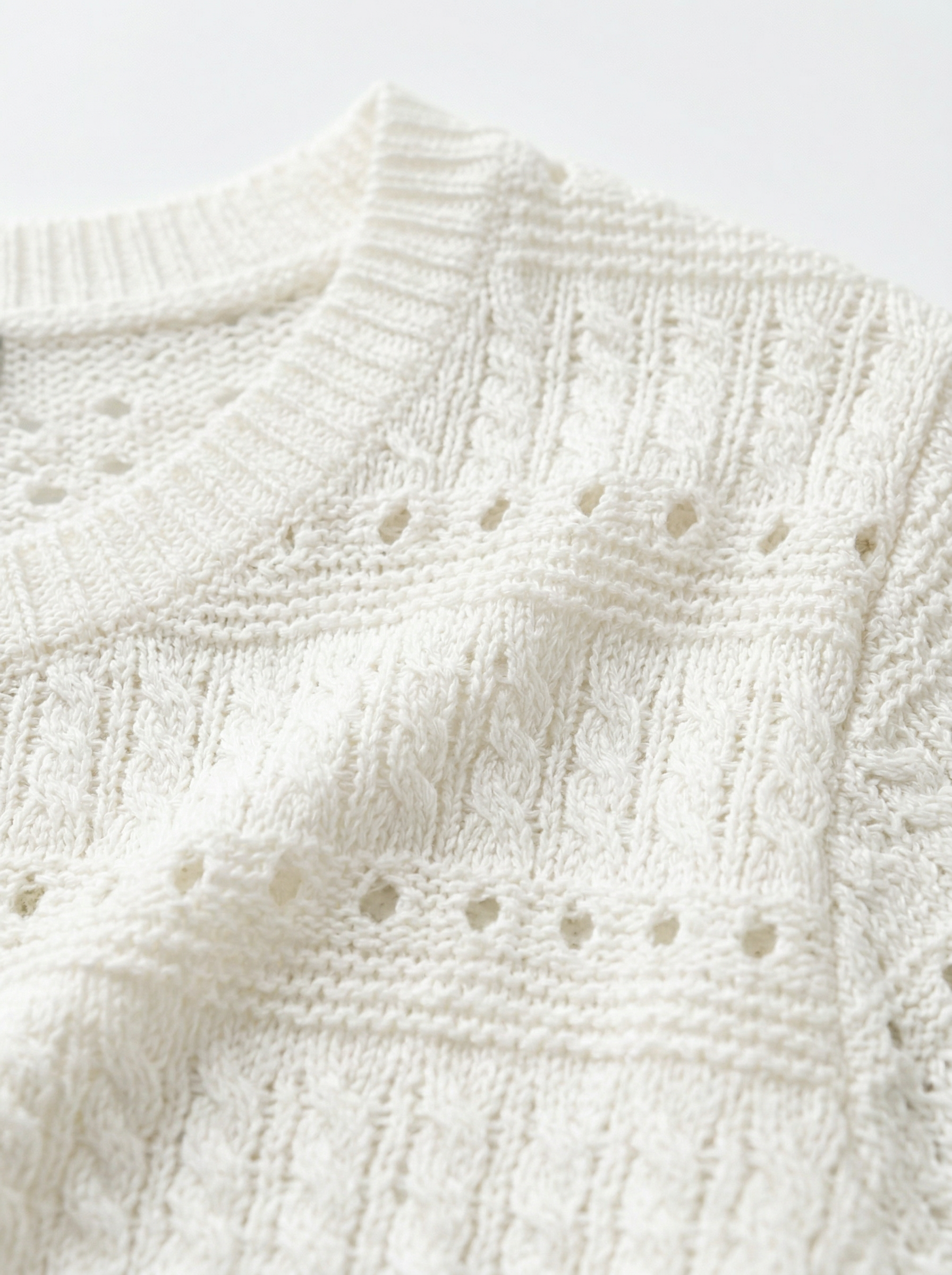 白色短版寬鬆短袖針織上衣