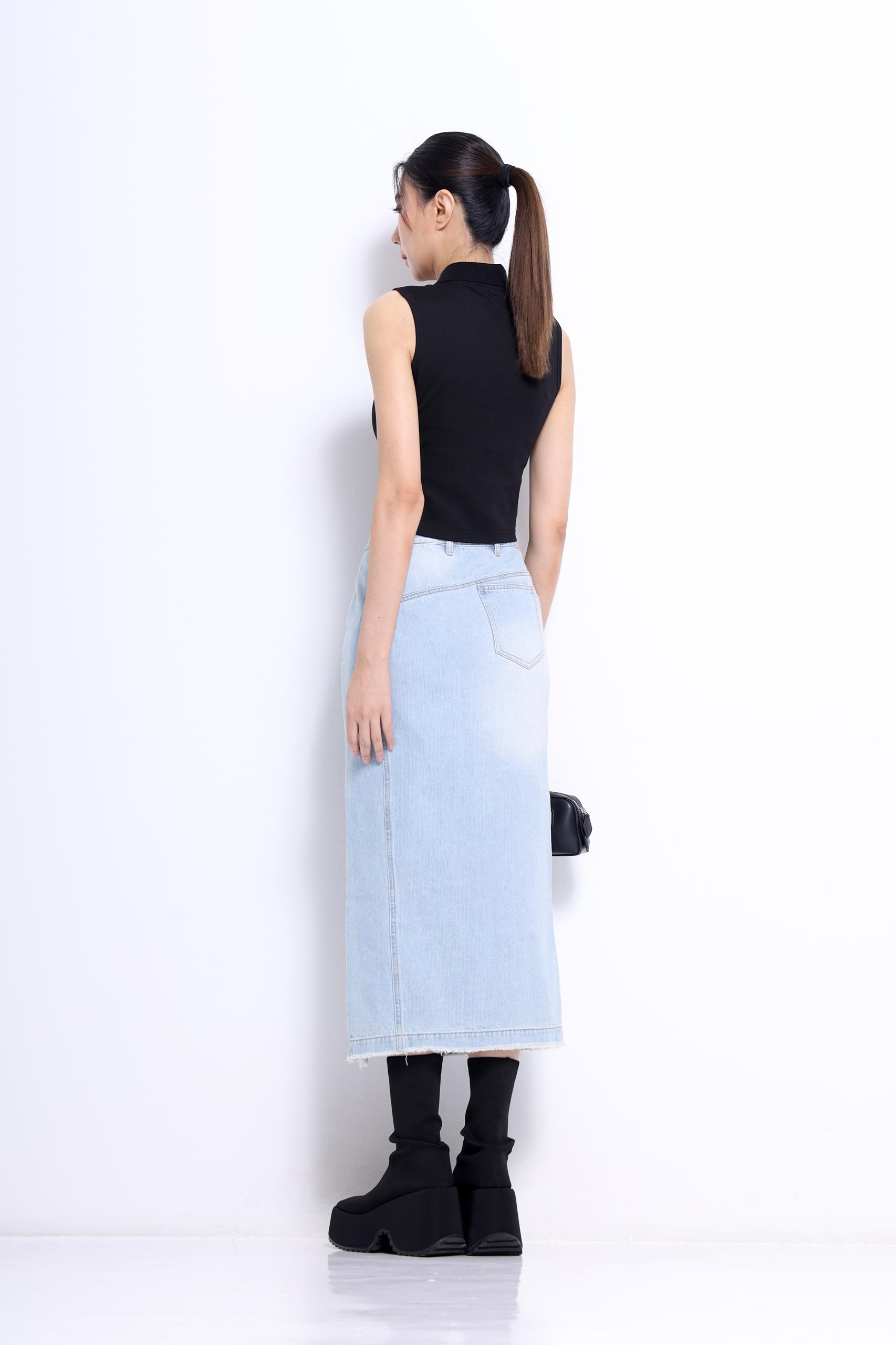 CS1427 High-Waisted Front Slit Denim Skirt