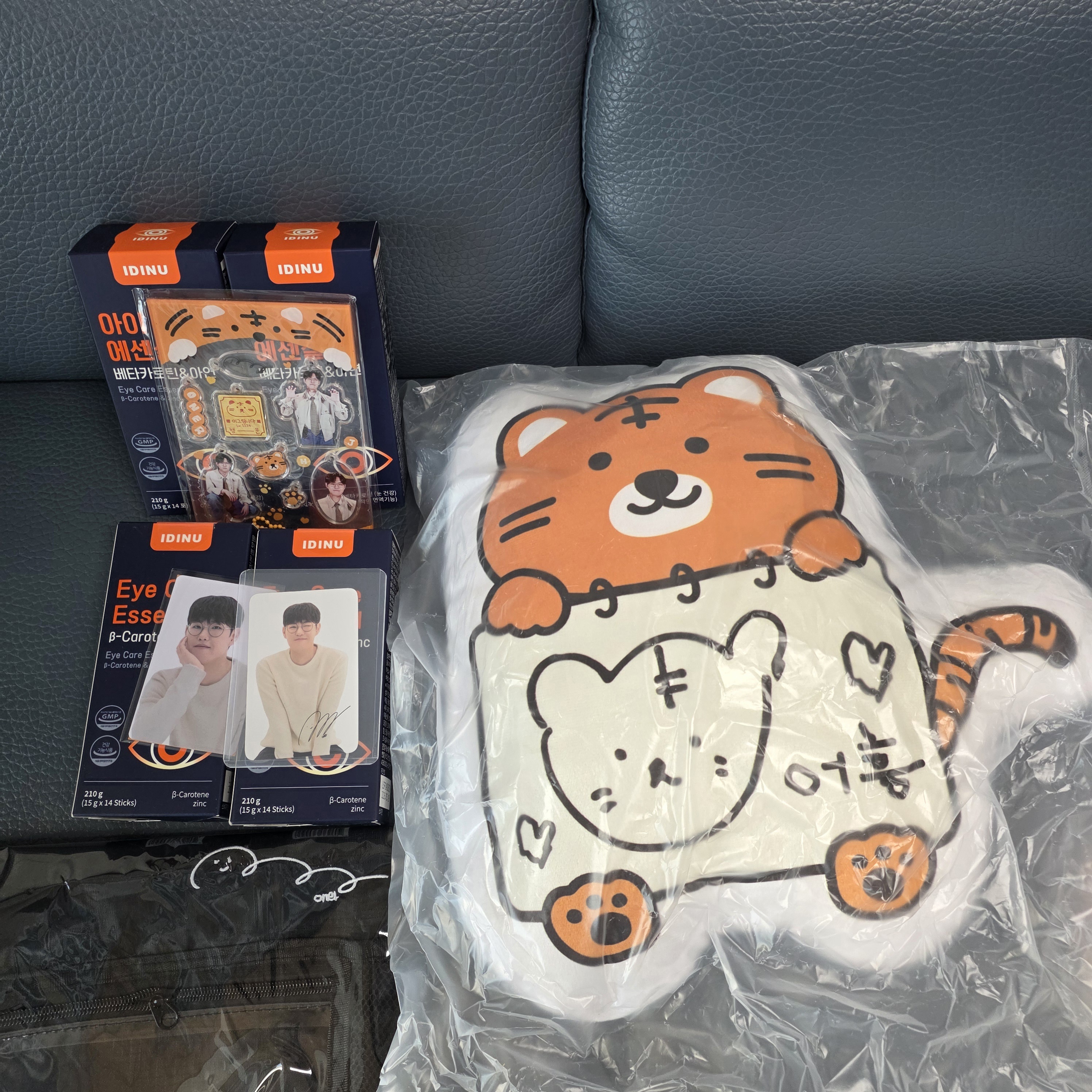 [韓國現貨][T1 Oner x IDINU] NEW YEAR LIMITED EDITION - SET 01