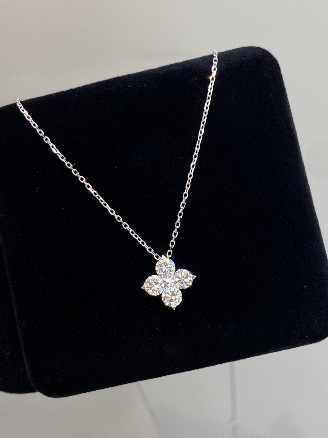 18K Diamond Necklace 
