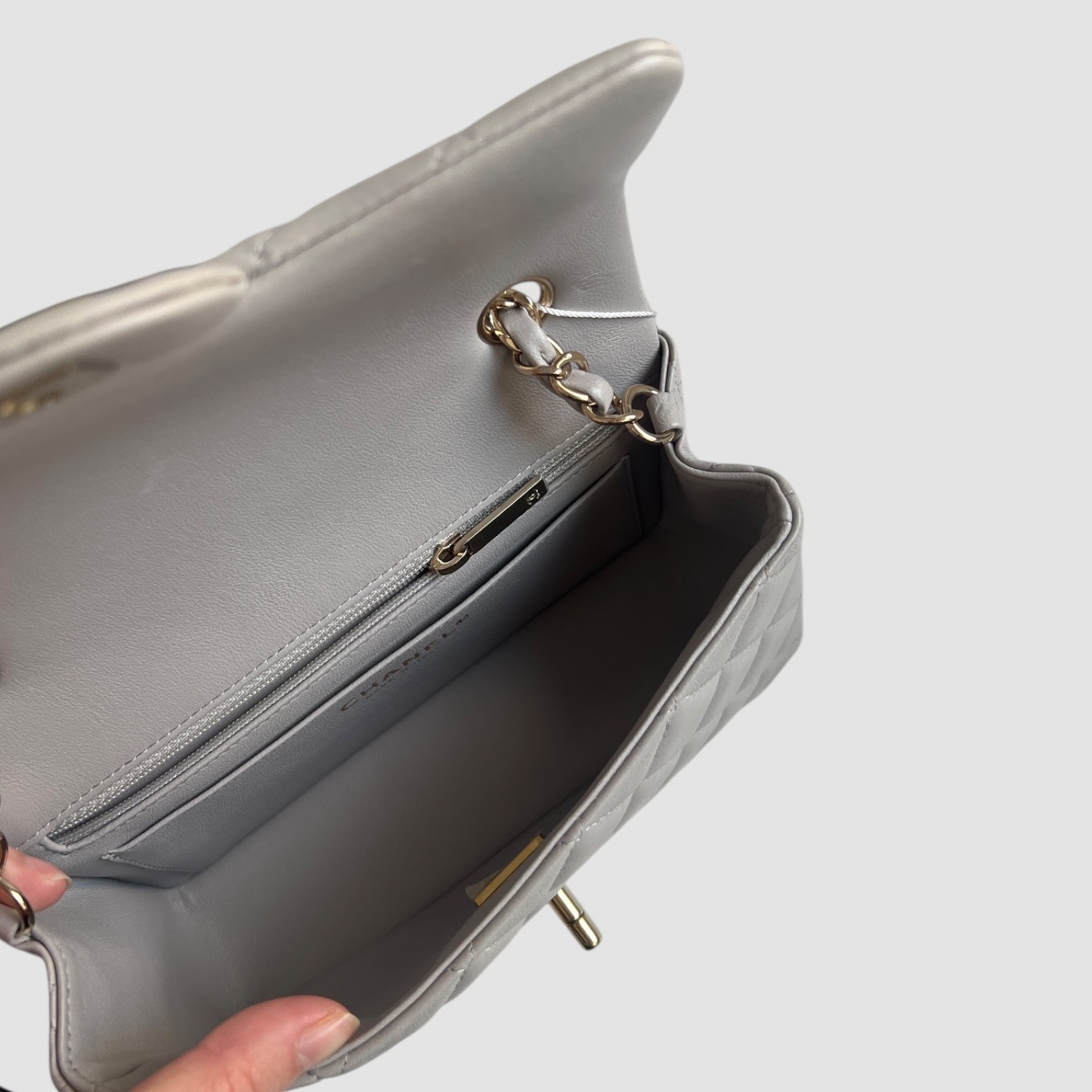 Chanel Lambskin 20cm大mini灰色金扣