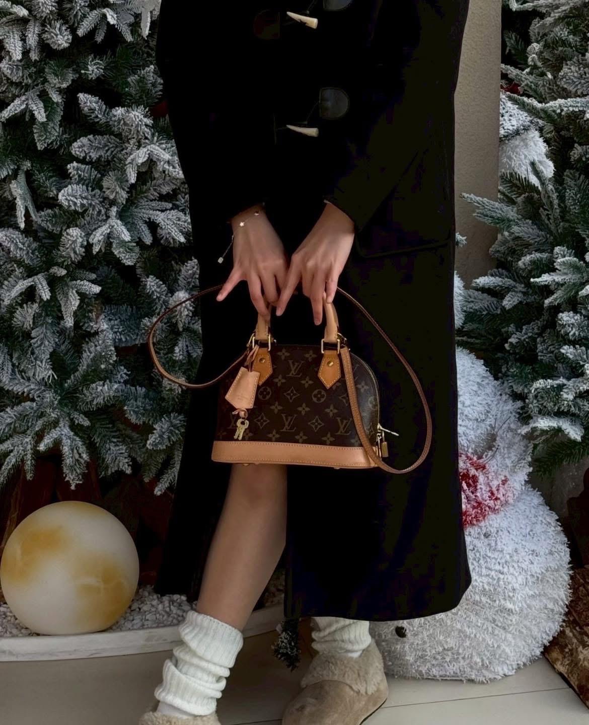 LV Alma bb monogram 100%Authentic, 95%new ✅收據✅肩帶✅鎖鎖匙✅Dust bag