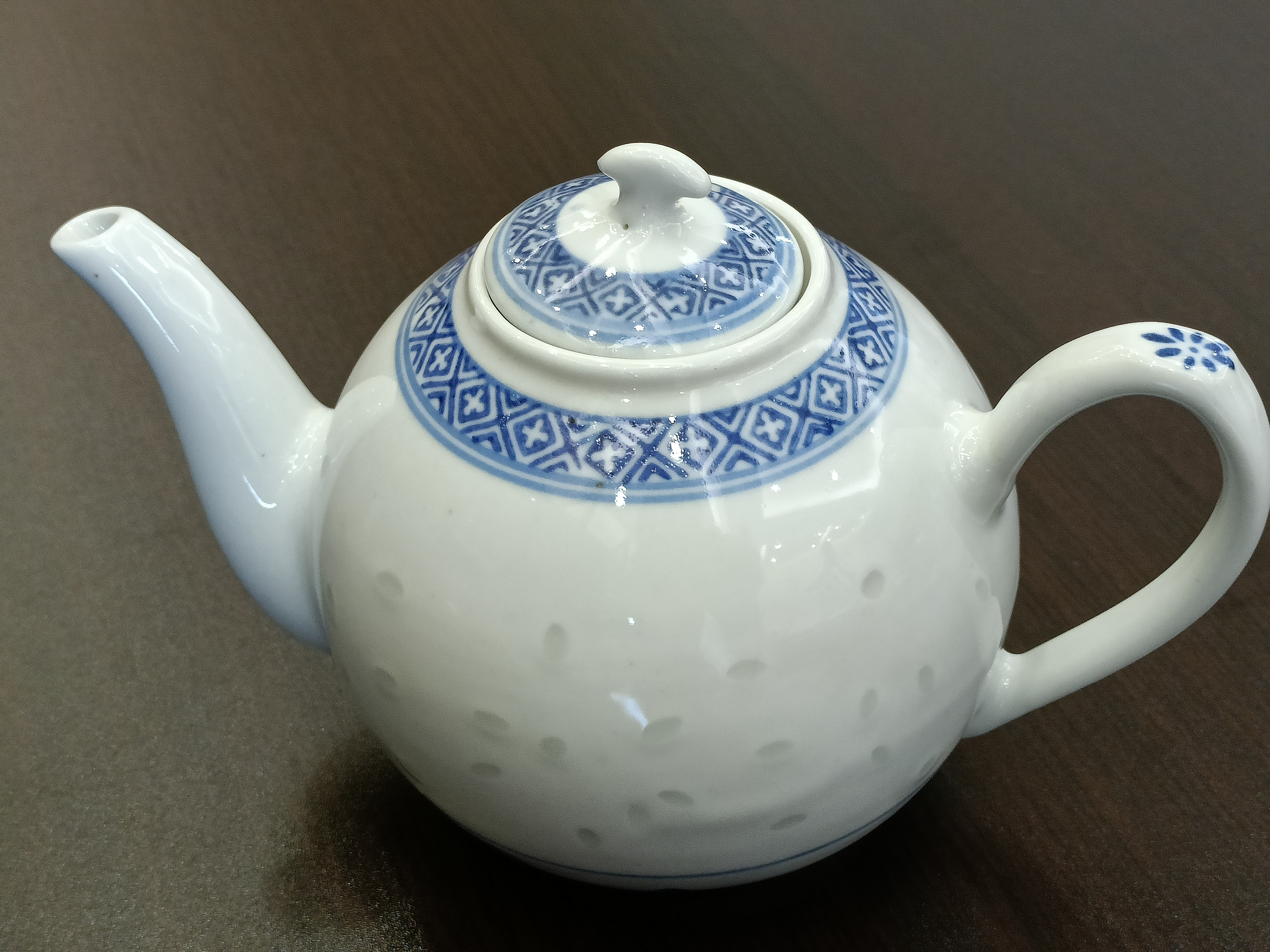 41-白底藍瓷茶壺~老瓷<有需要請聯絡我們 852-6329 6186>