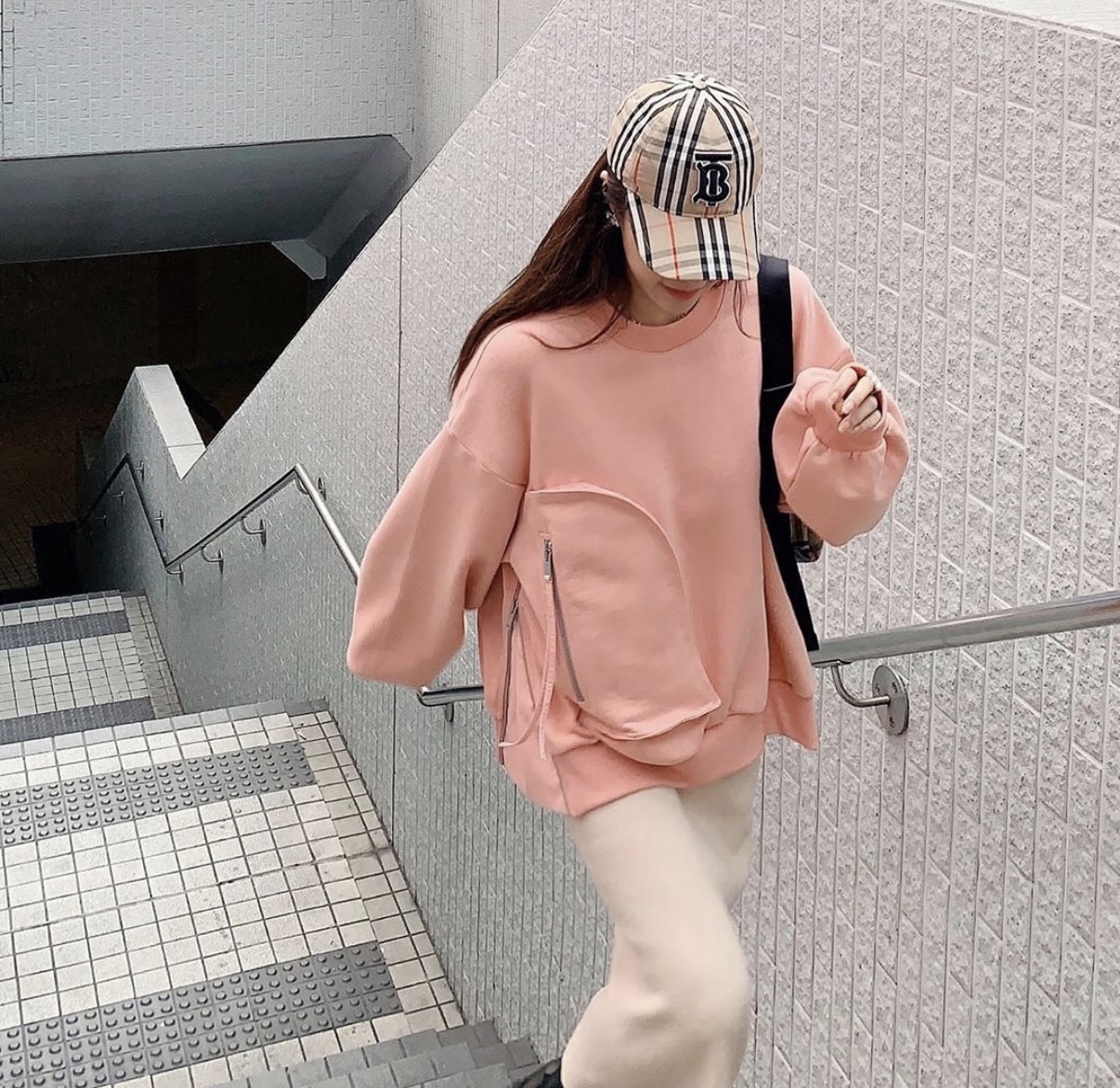 超級特價現貨‼️Burberry 刺繡logo Cap  Size M only 58cm