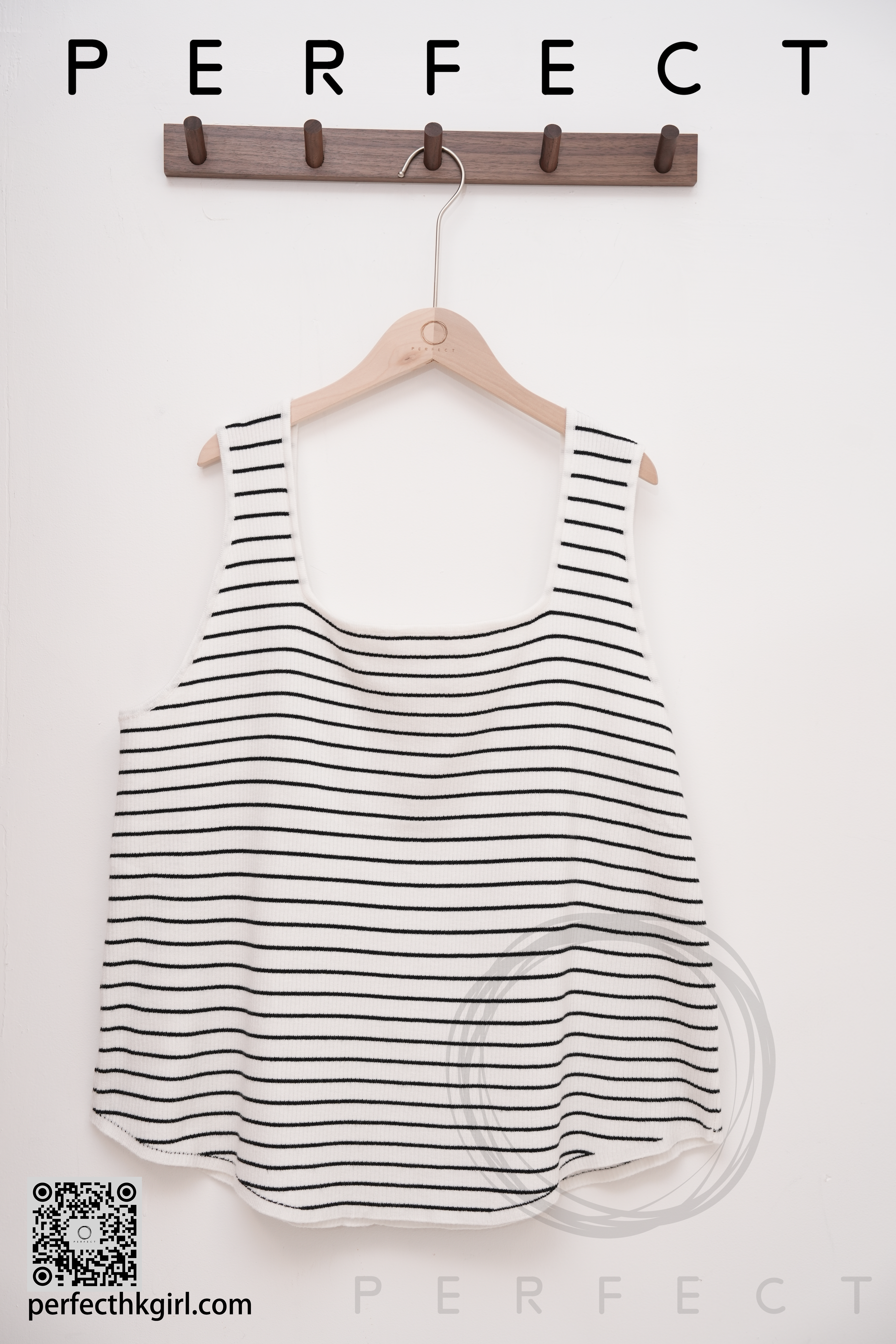 T0035_文青間條打底背心（黑白色）